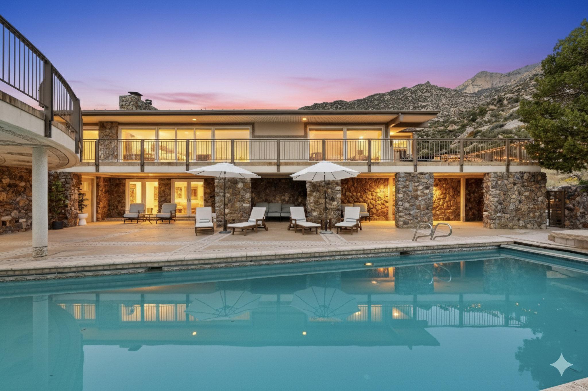 9 Sandia Heights Drive NE