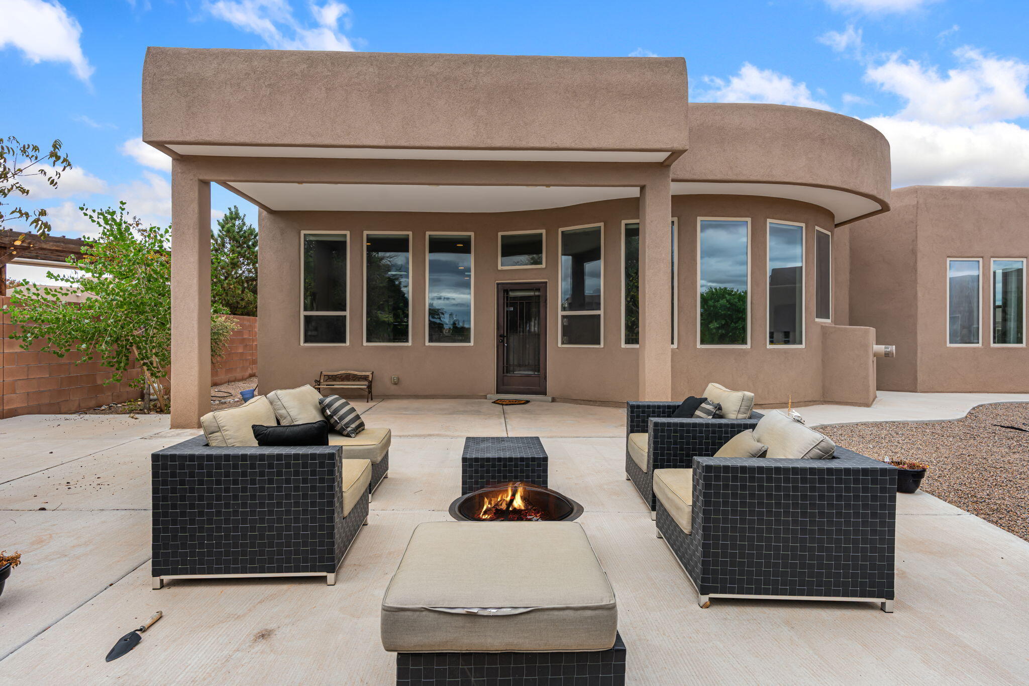 5012 Camino Valle Trail NW