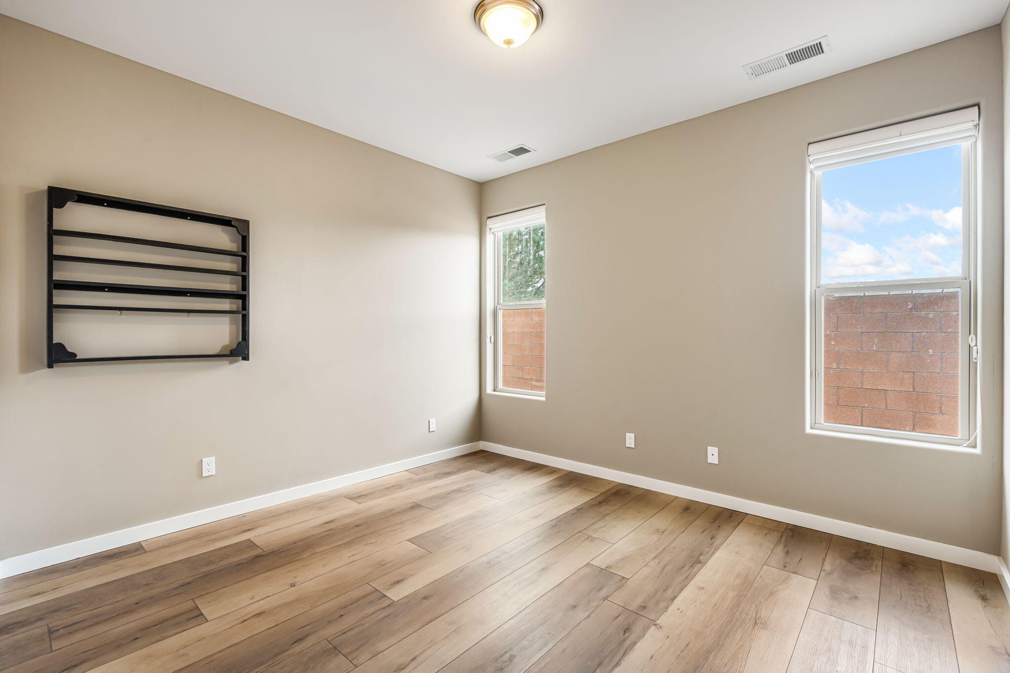 5012 Camino Valle Trail NW