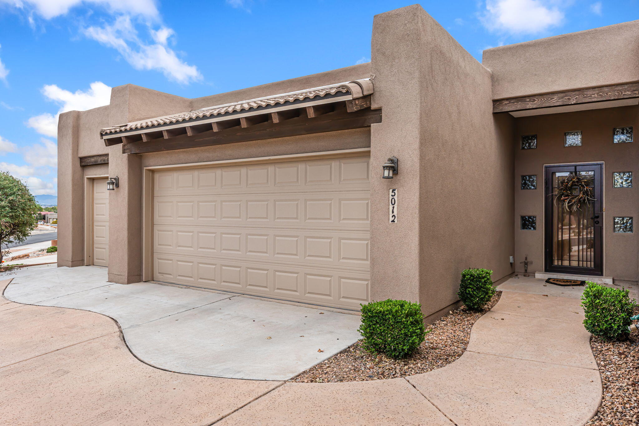 5012 Camino Valle Trail NW