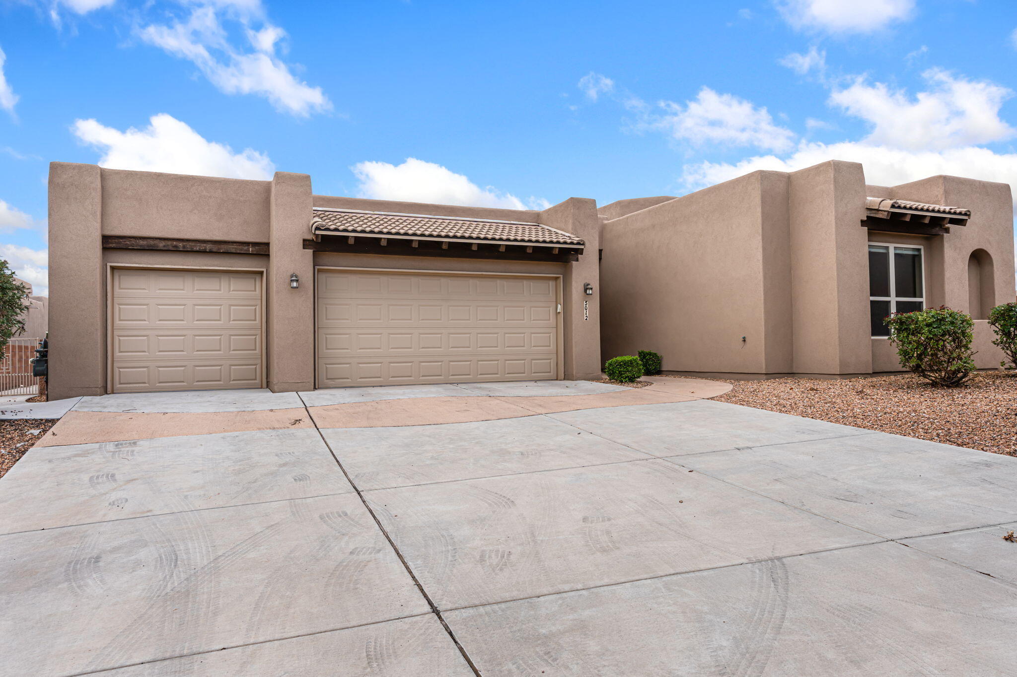 5012 Camino Valle Trail NW