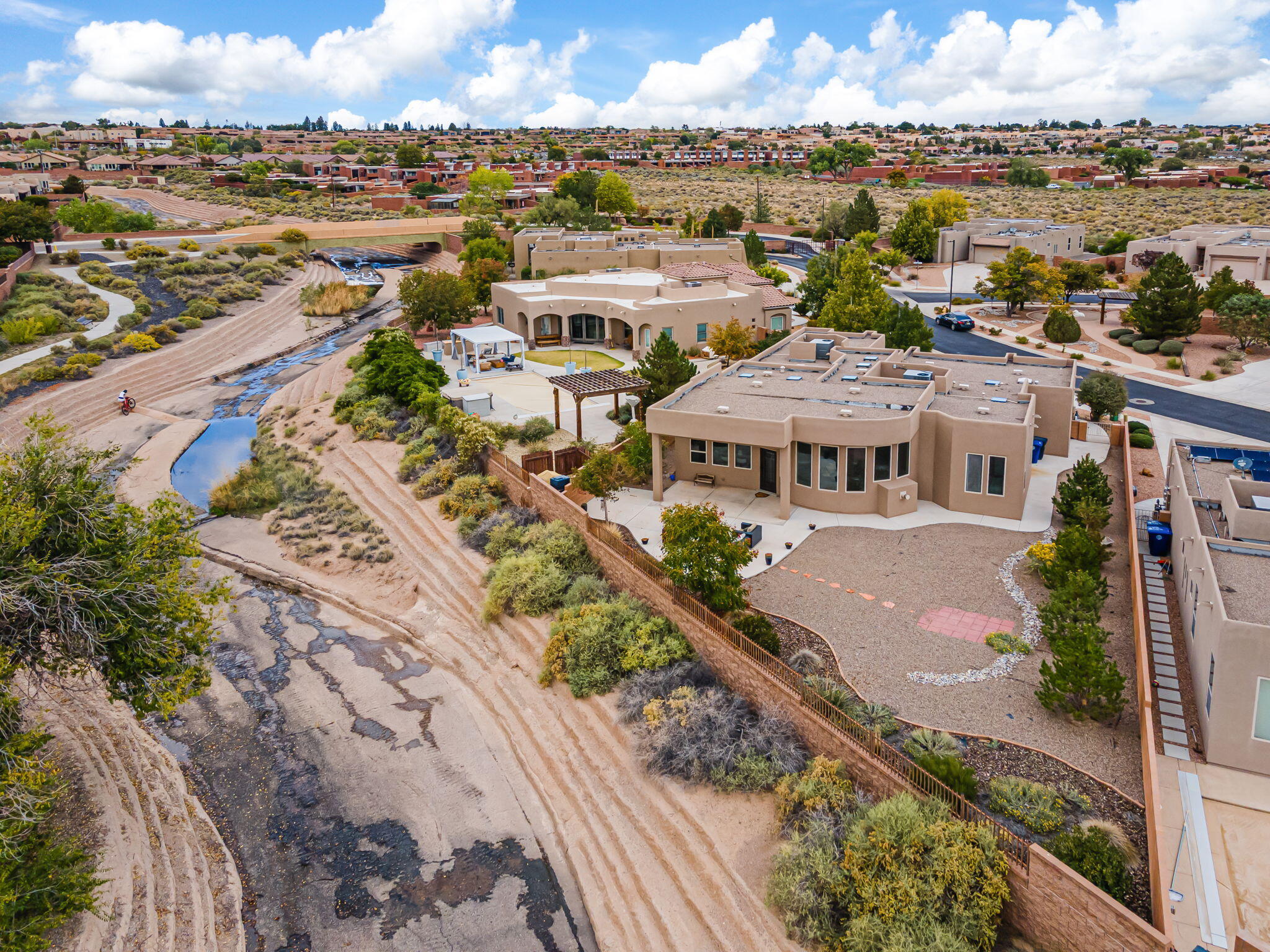 5012 Camino Valle Trail NW