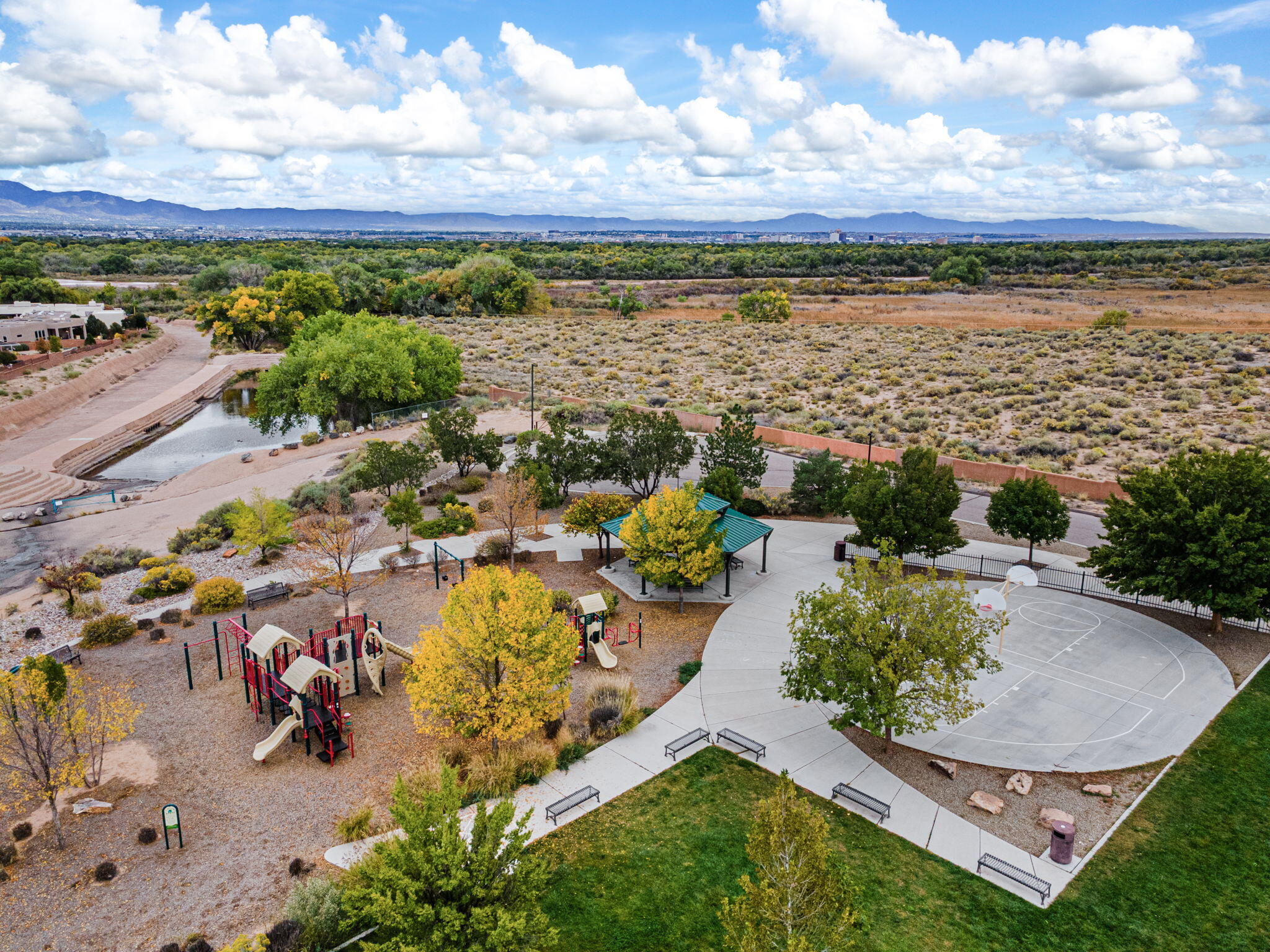 5012 Camino Valle Trail NW