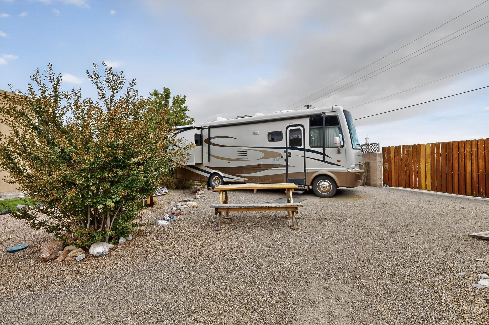 6508 SILKWOOD Avenue NW