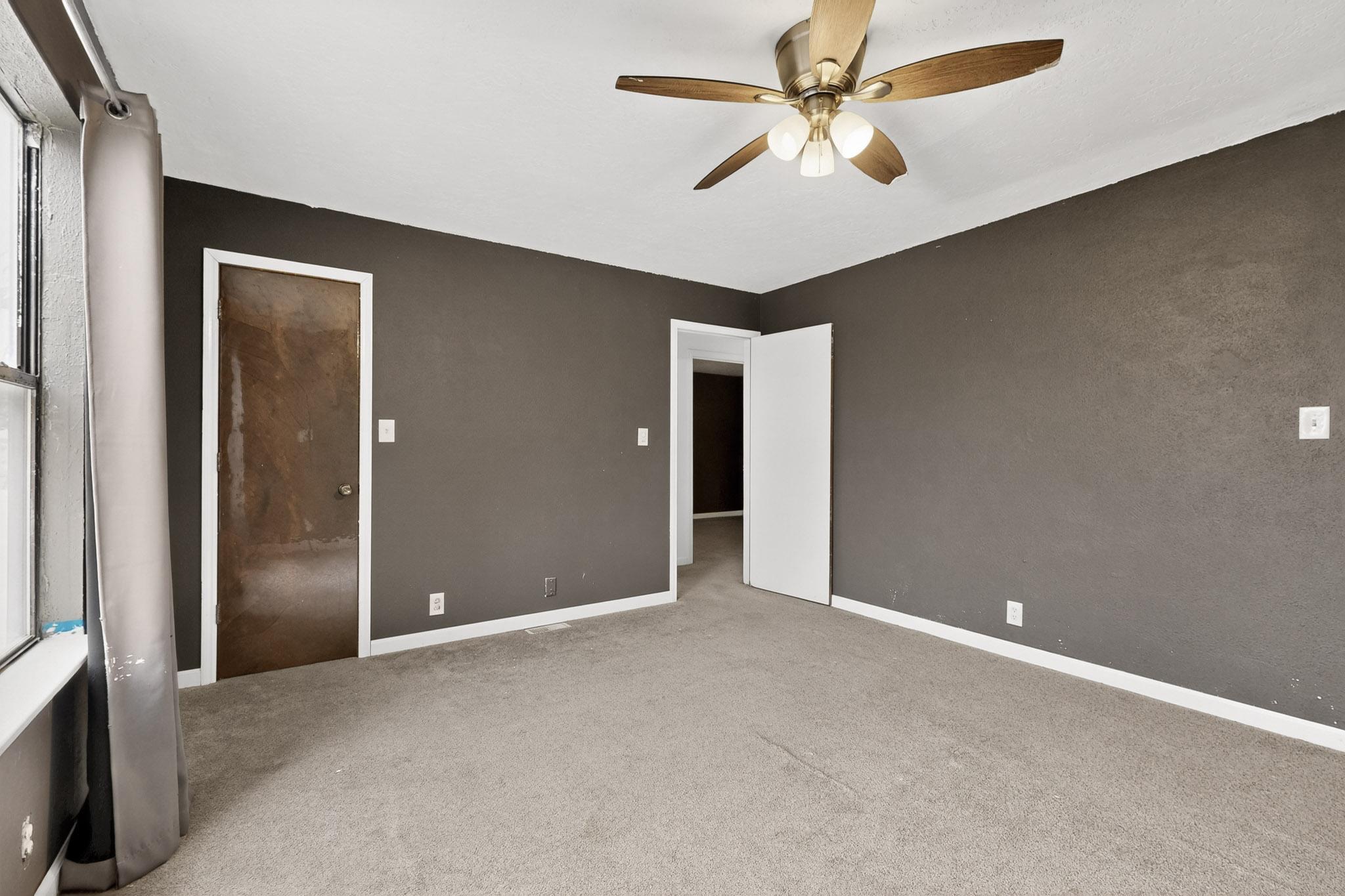 220 Shawnee Court SE