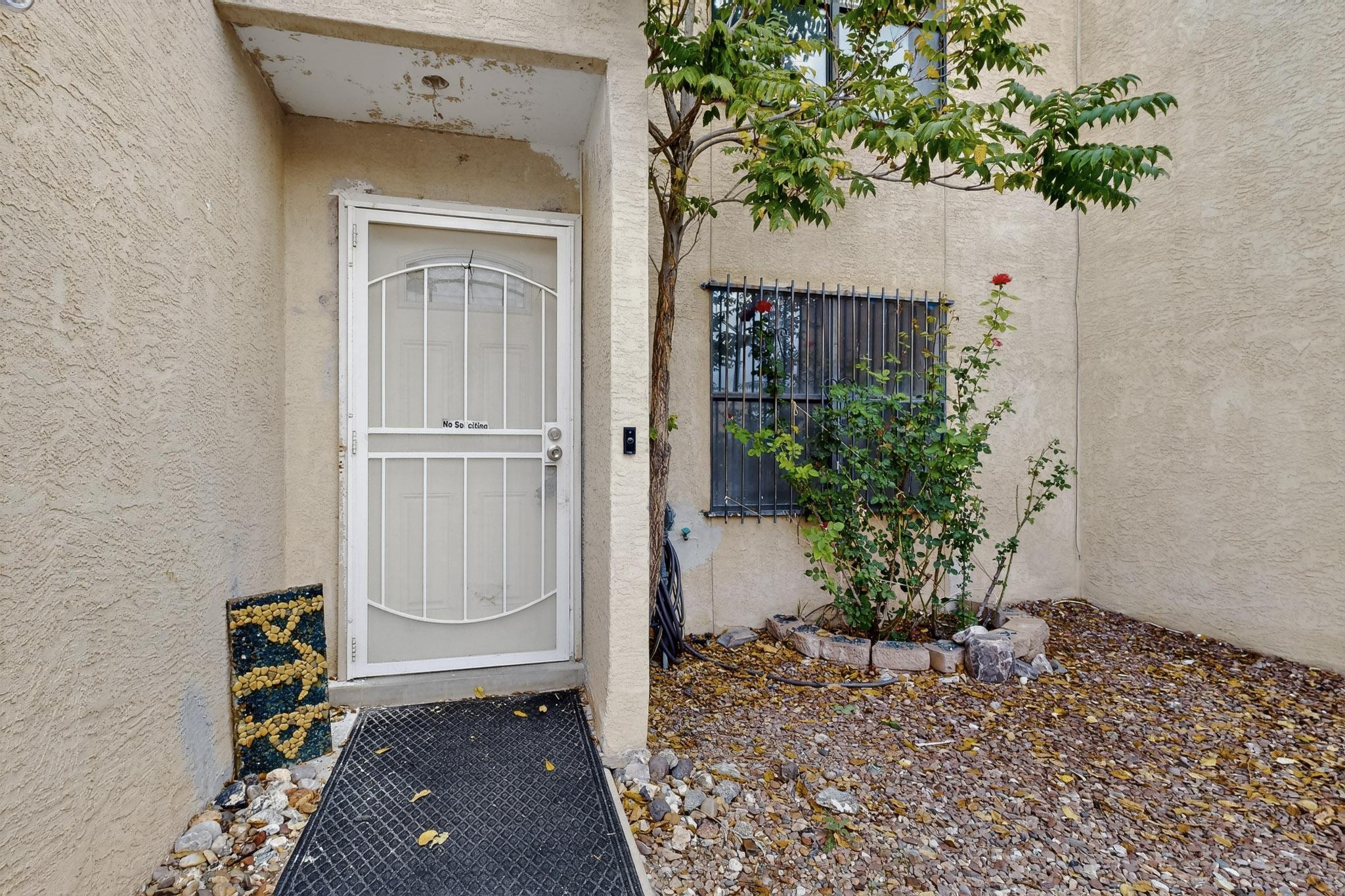 220 Shawnee Court SE