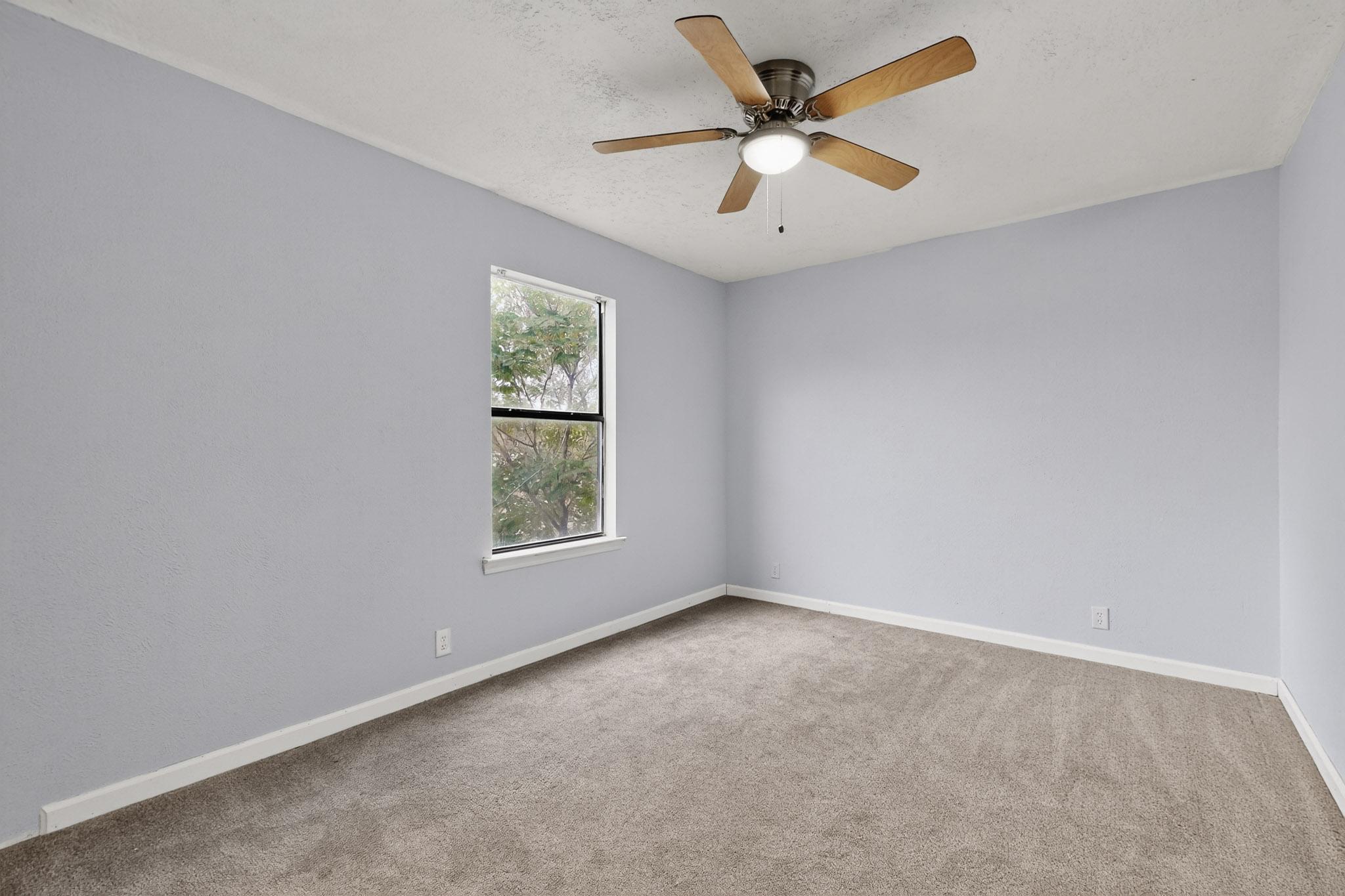 220 Shawnee Court SE