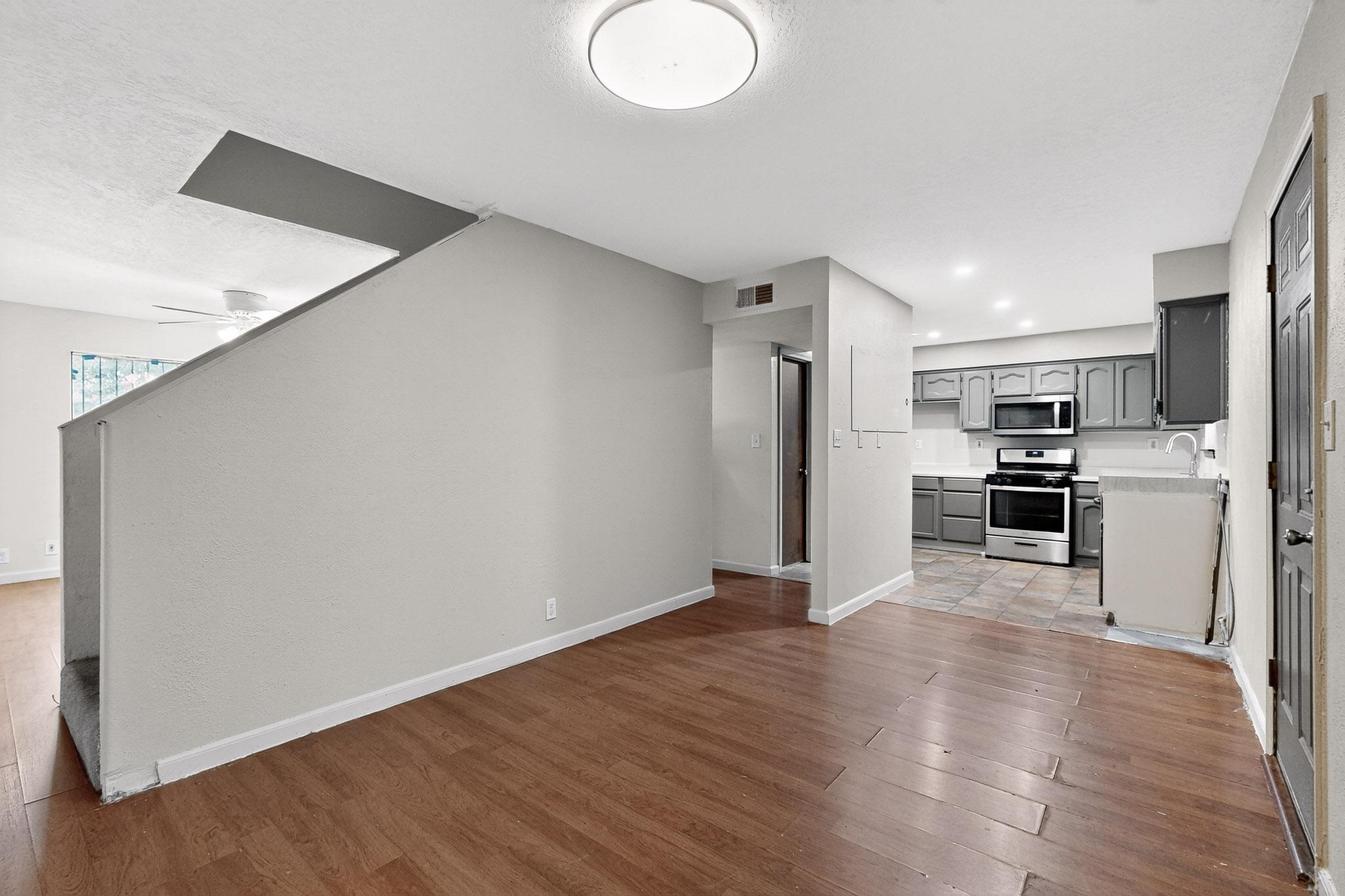 220 Shawnee Court SE