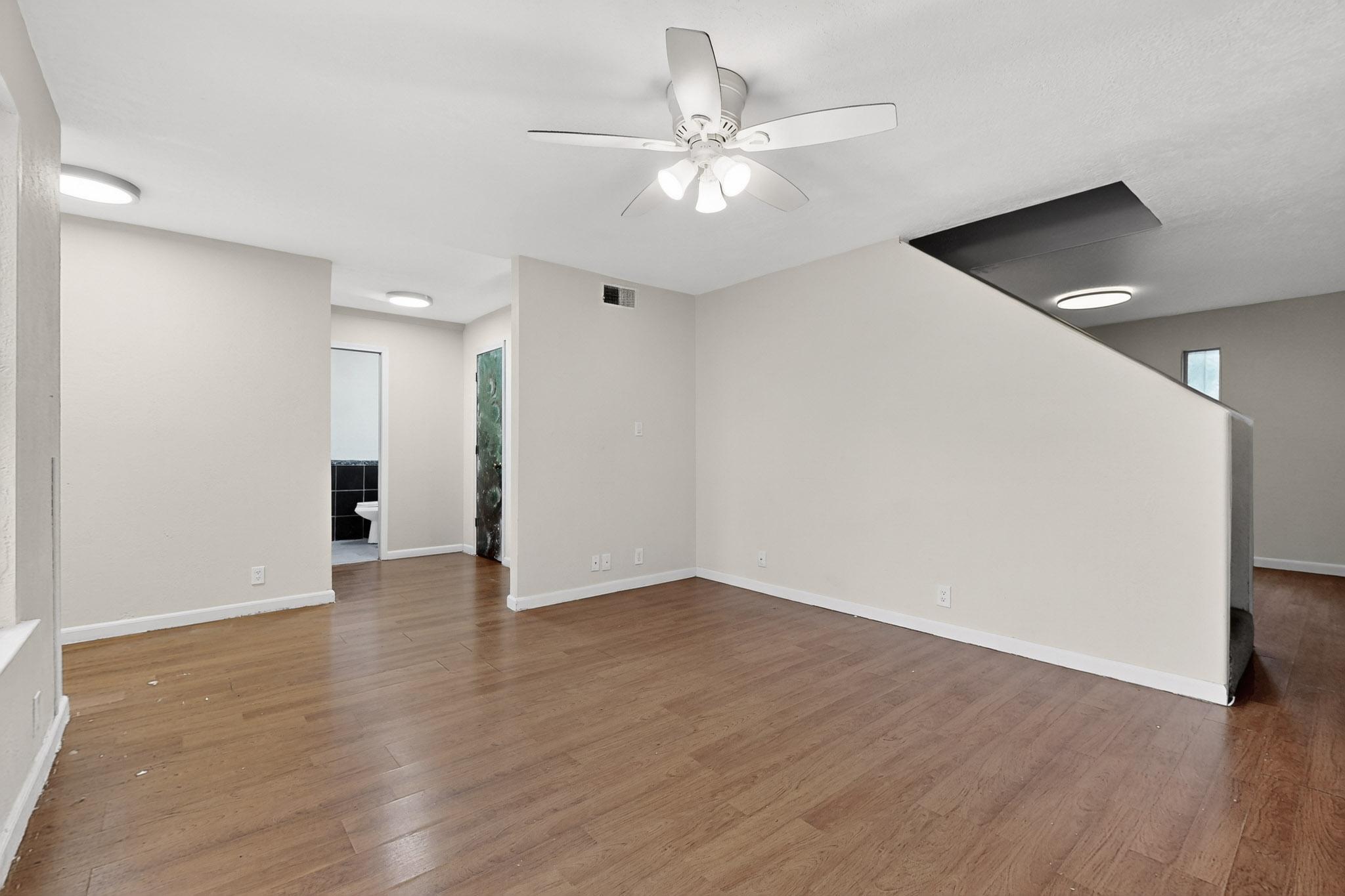 220 Shawnee Court SE