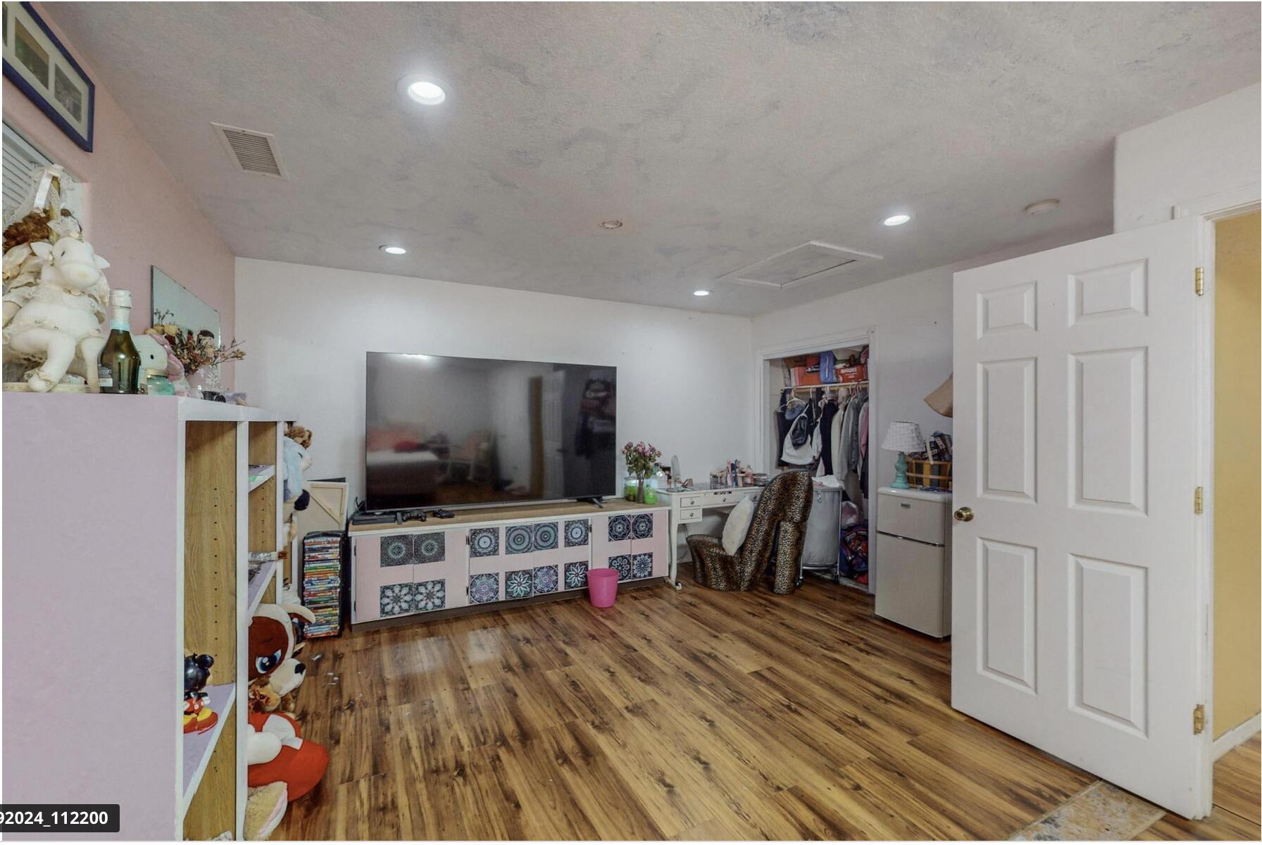 309 Dorothy Street NE