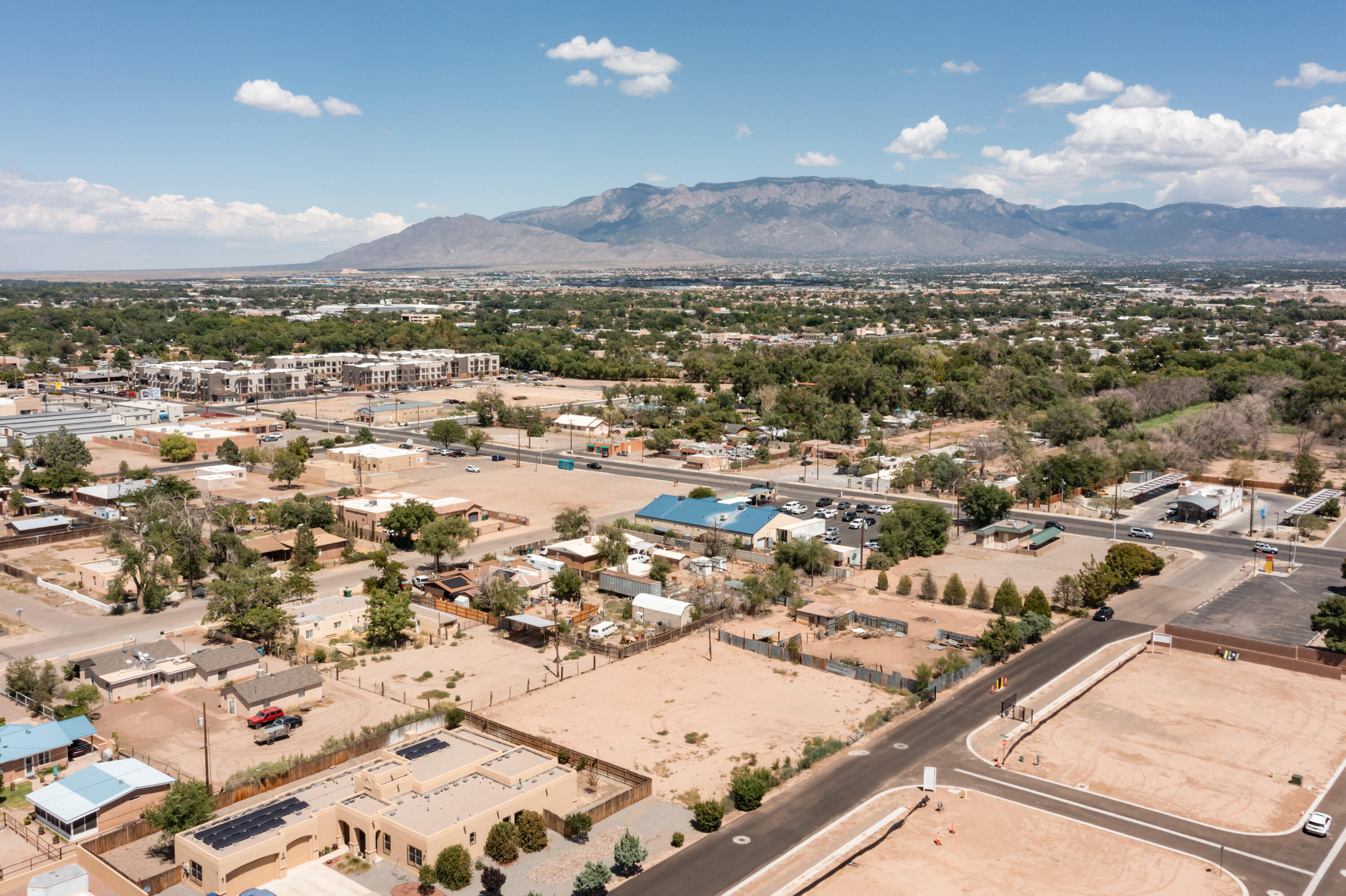 411 Camino Espanol NW