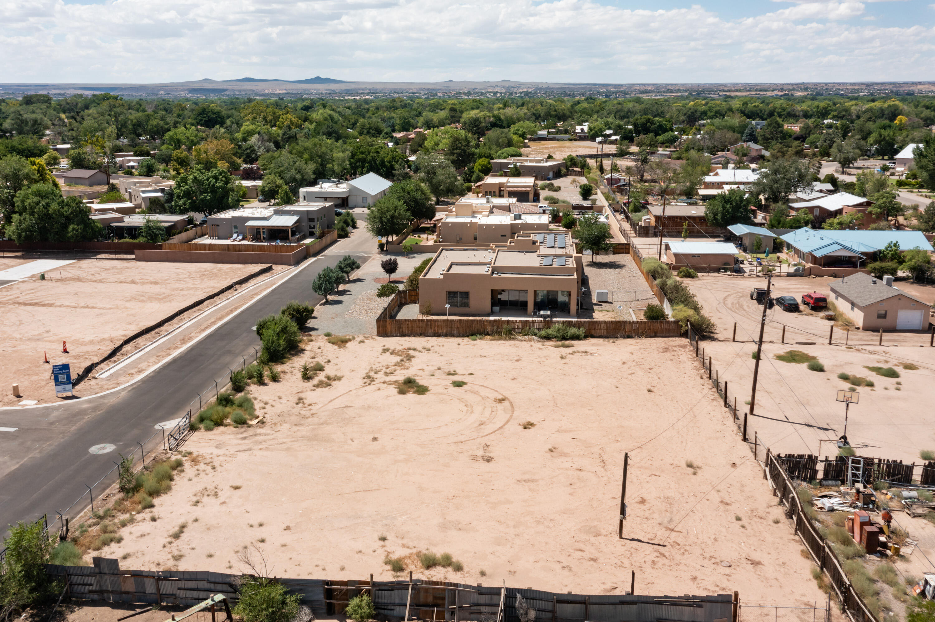 411 Camino Espanol NW