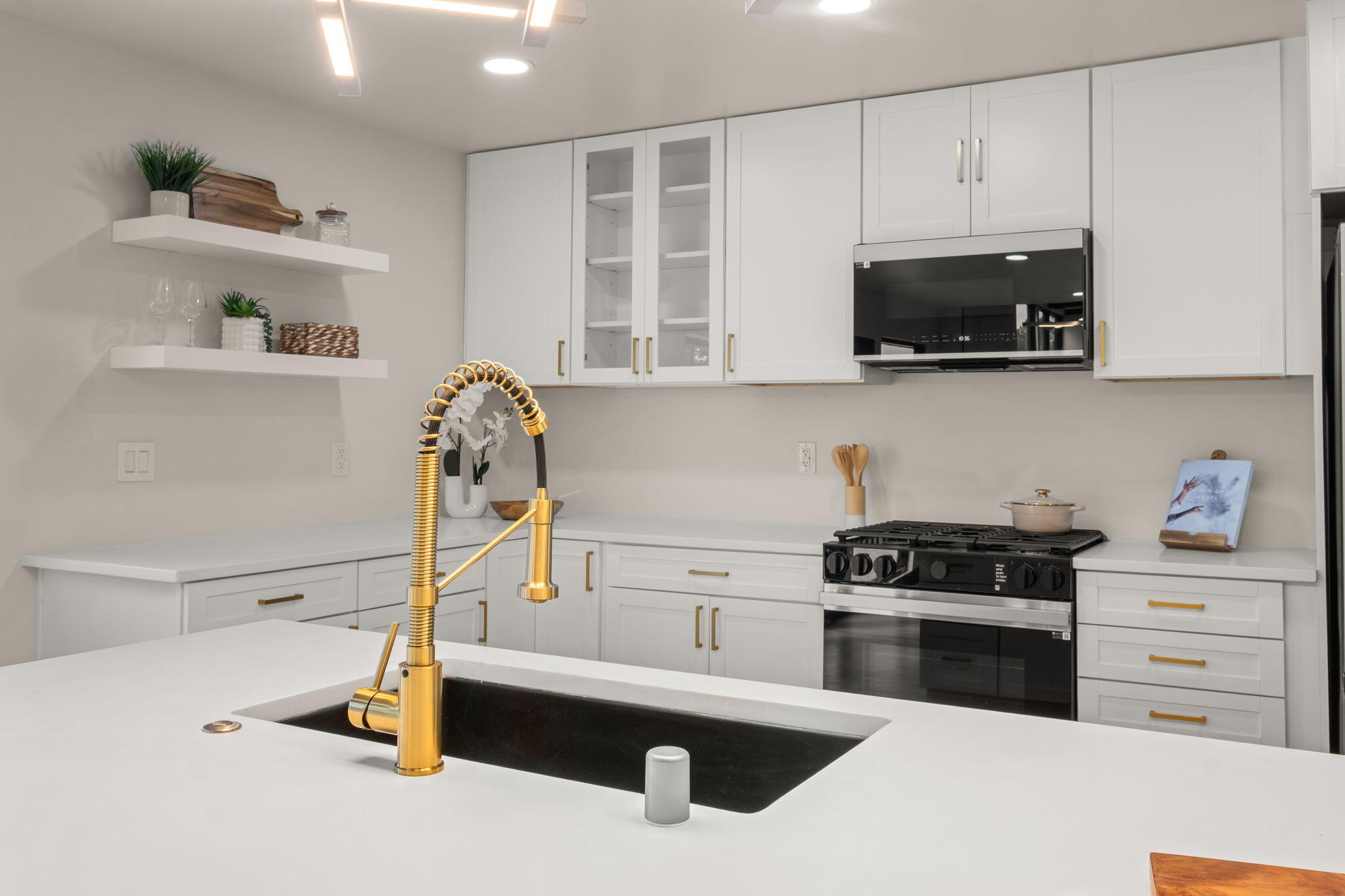 7540 Bear Canyon Road NE