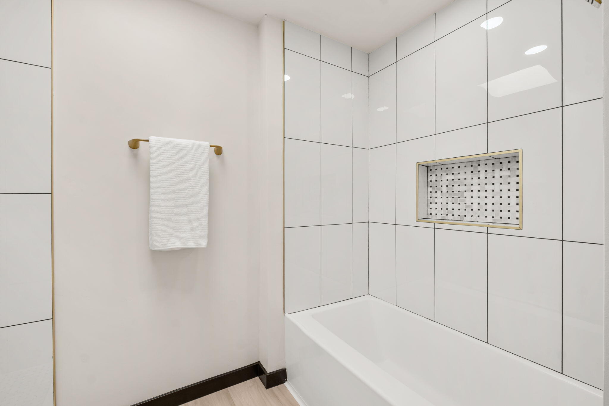 7540 Bear Canyon Road NE