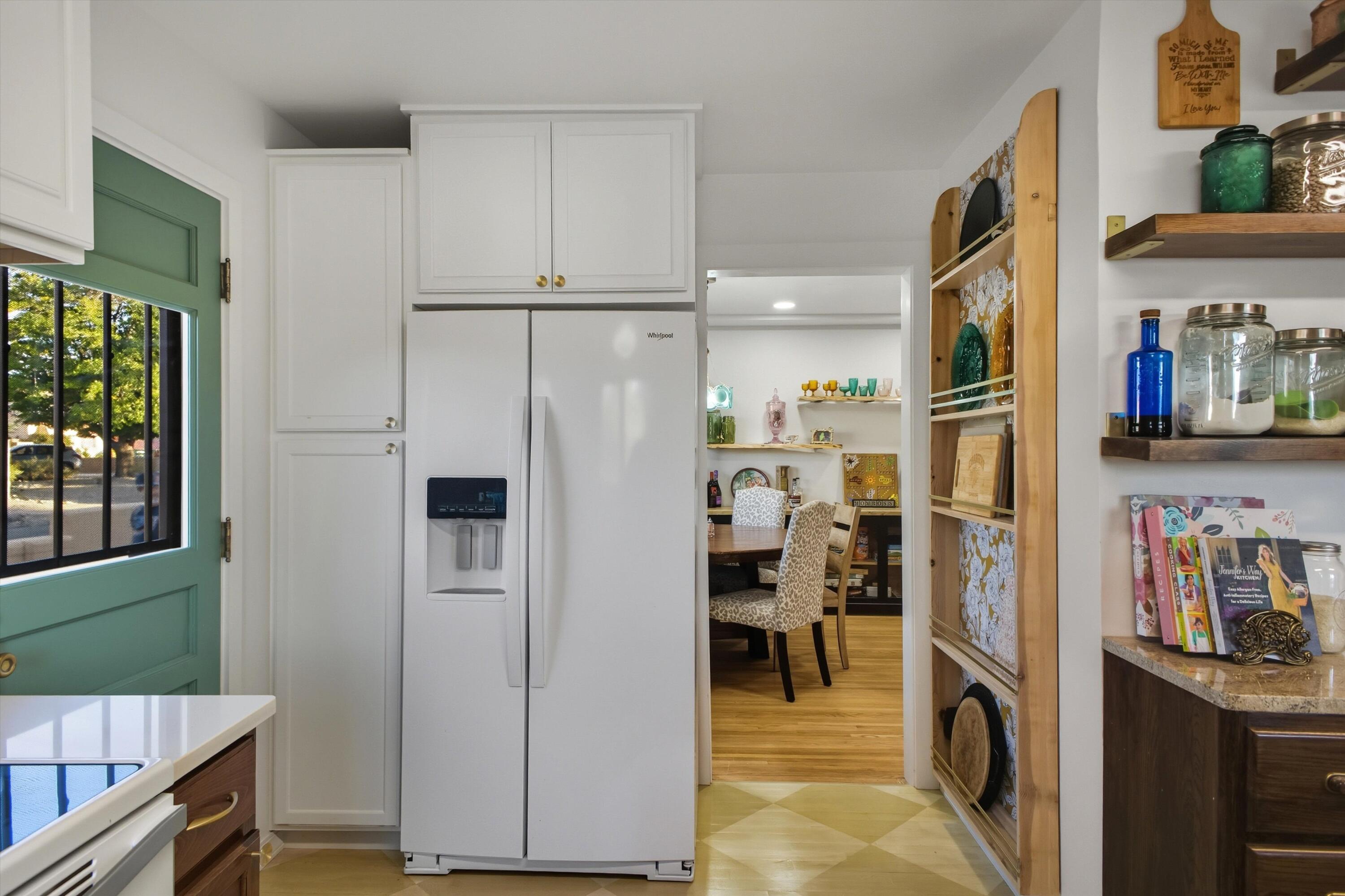 5152 CONSTITUTION Avenue NE