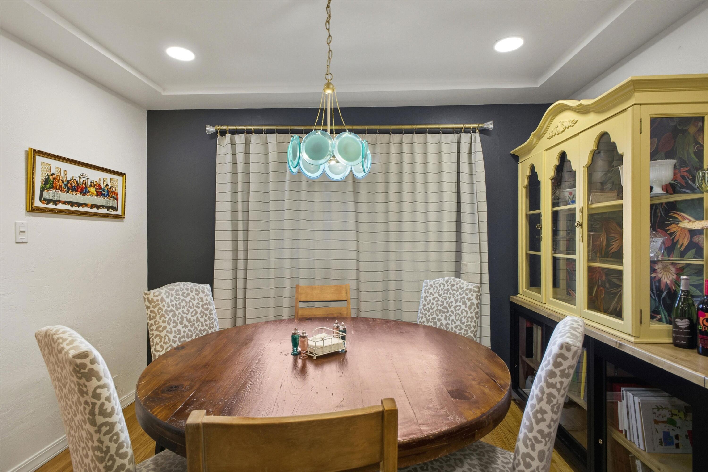 5152 CONSTITUTION Avenue NE