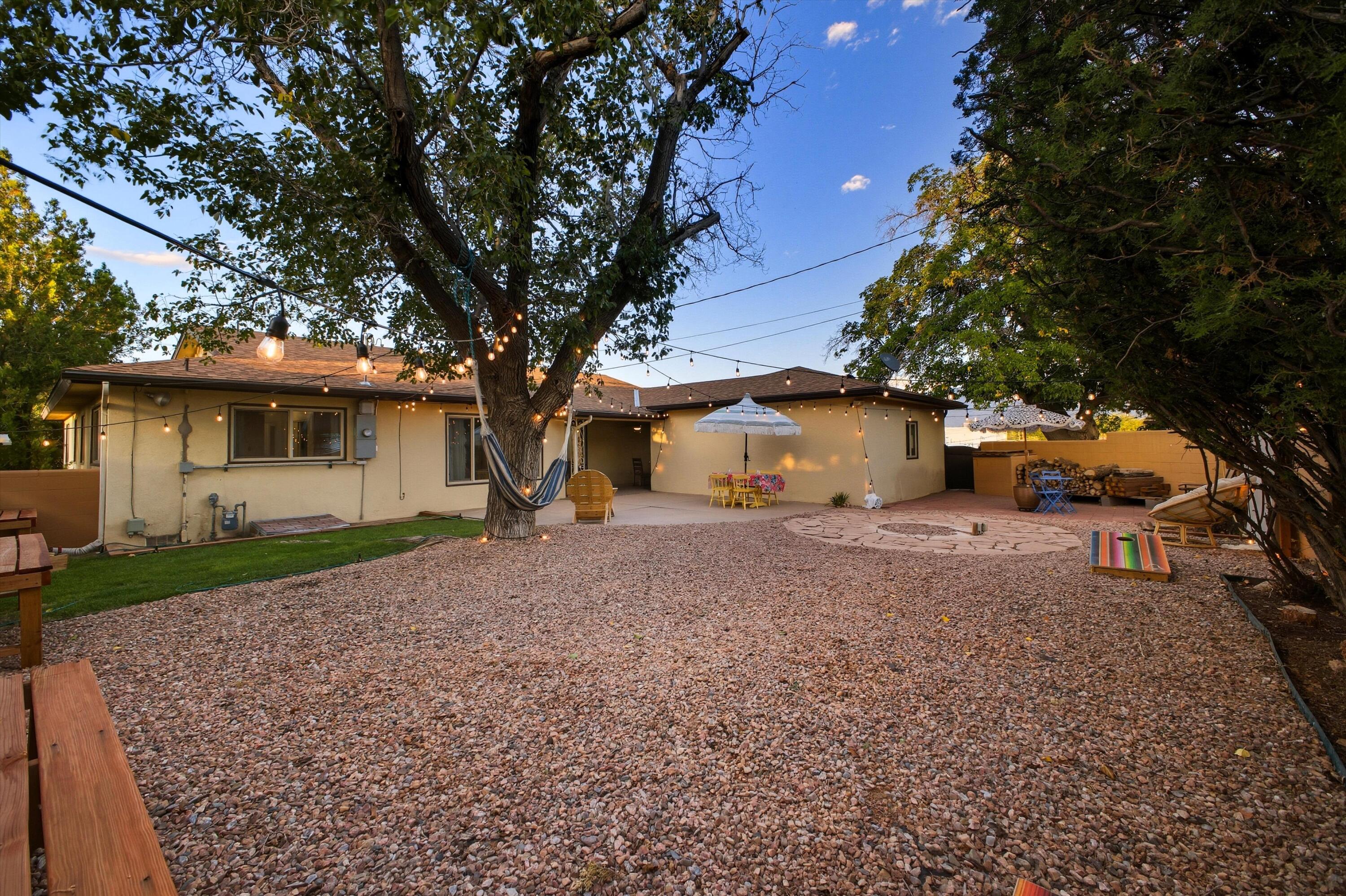 5152 CONSTITUTION Avenue NE