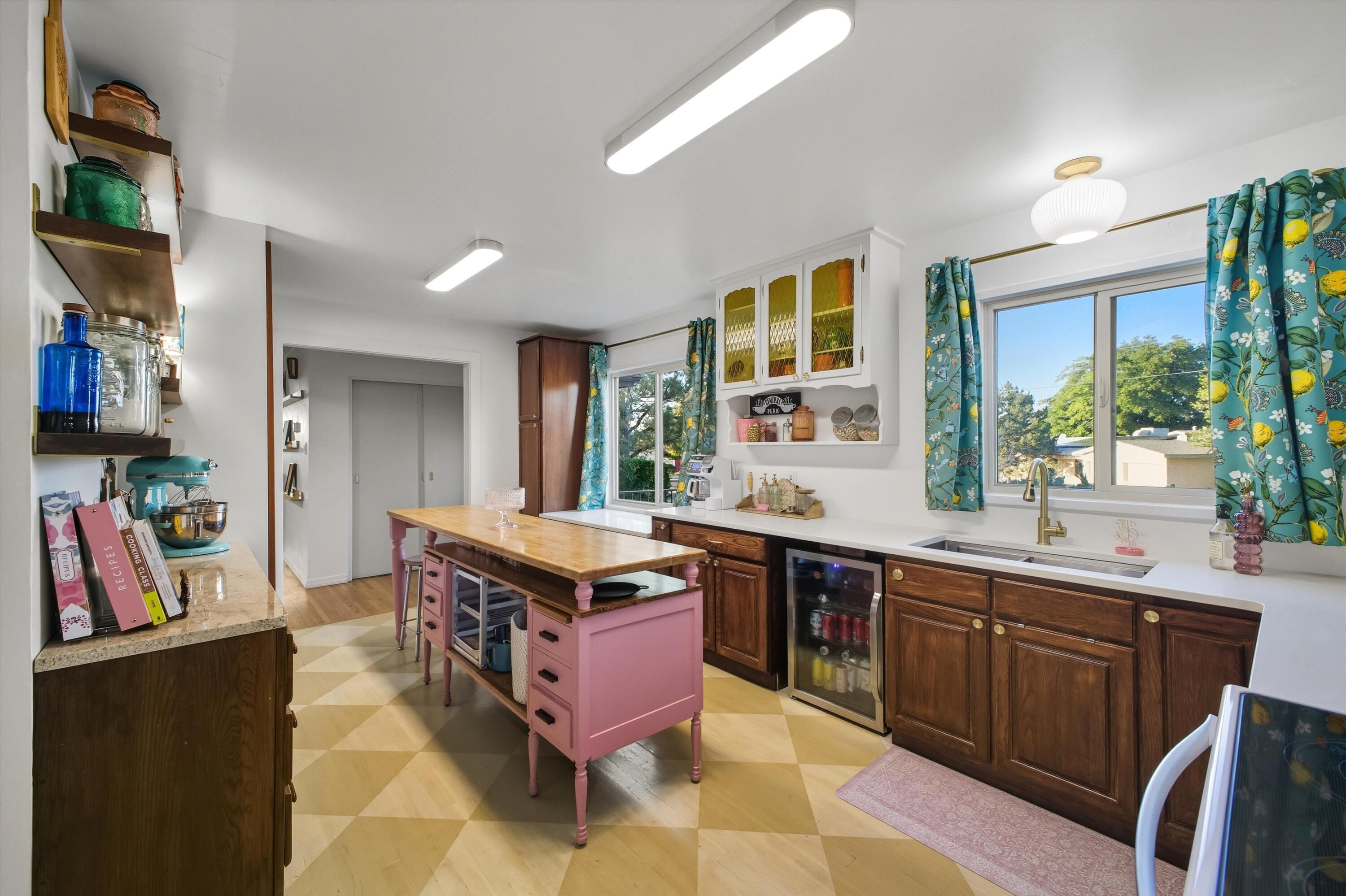 5152 CONSTITUTION Avenue NE