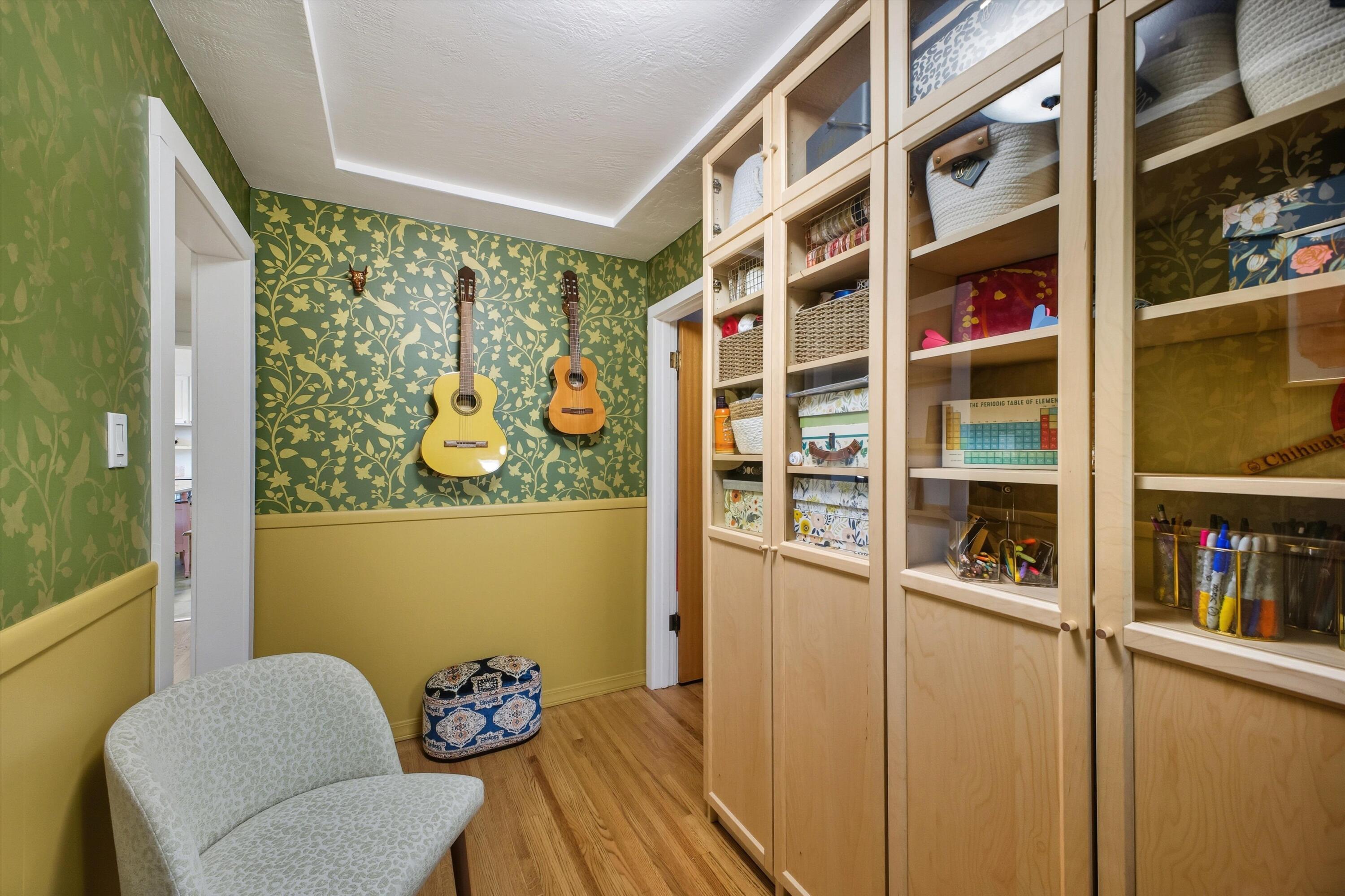 5152 CONSTITUTION Avenue NE