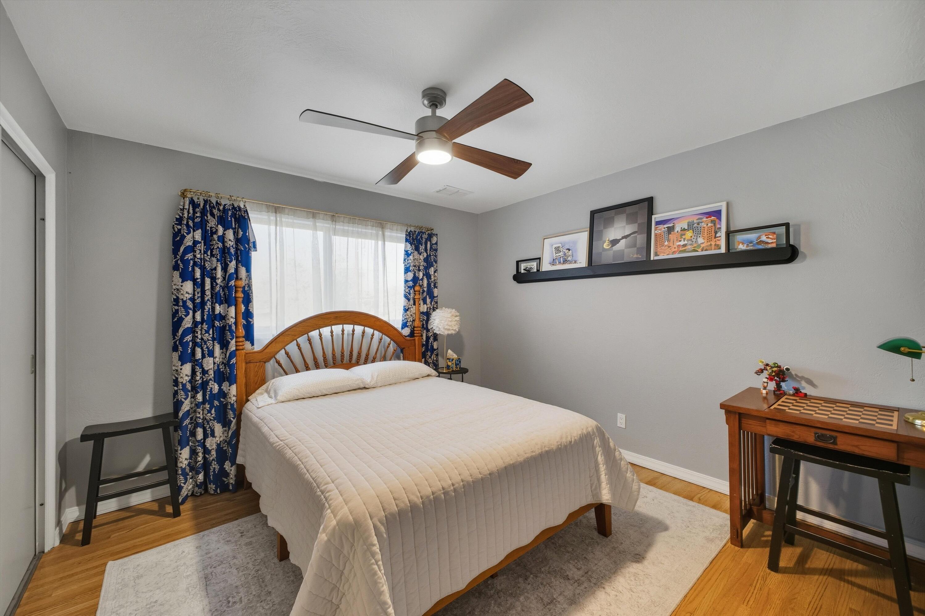 5152 CONSTITUTION Avenue NE