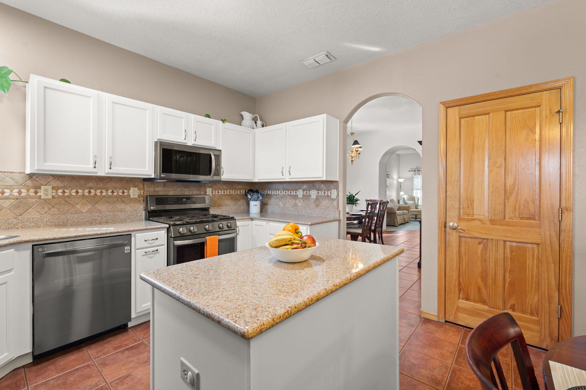 9244 Bluewood Lane NE