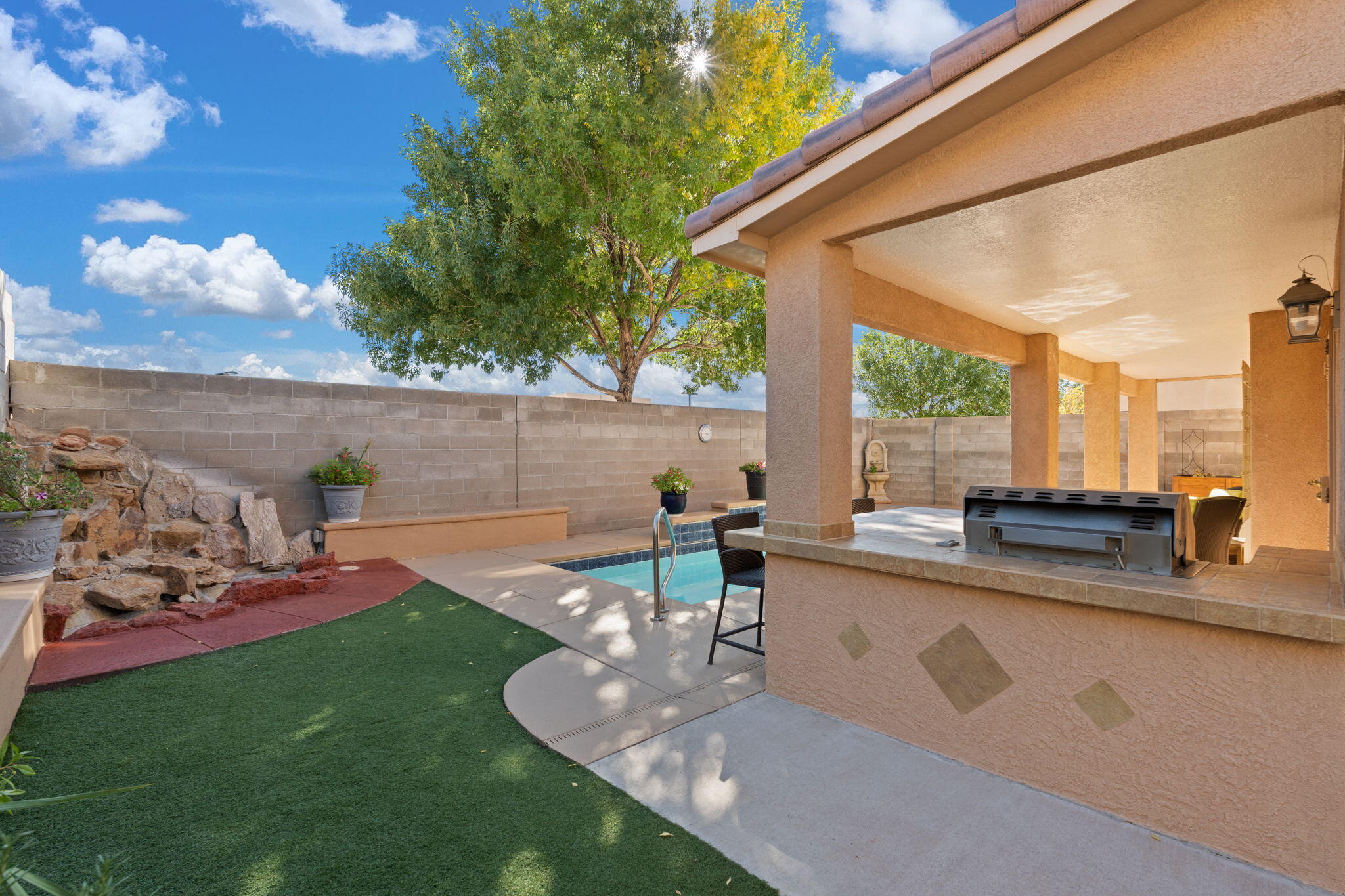 9244 Bluewood Lane NE