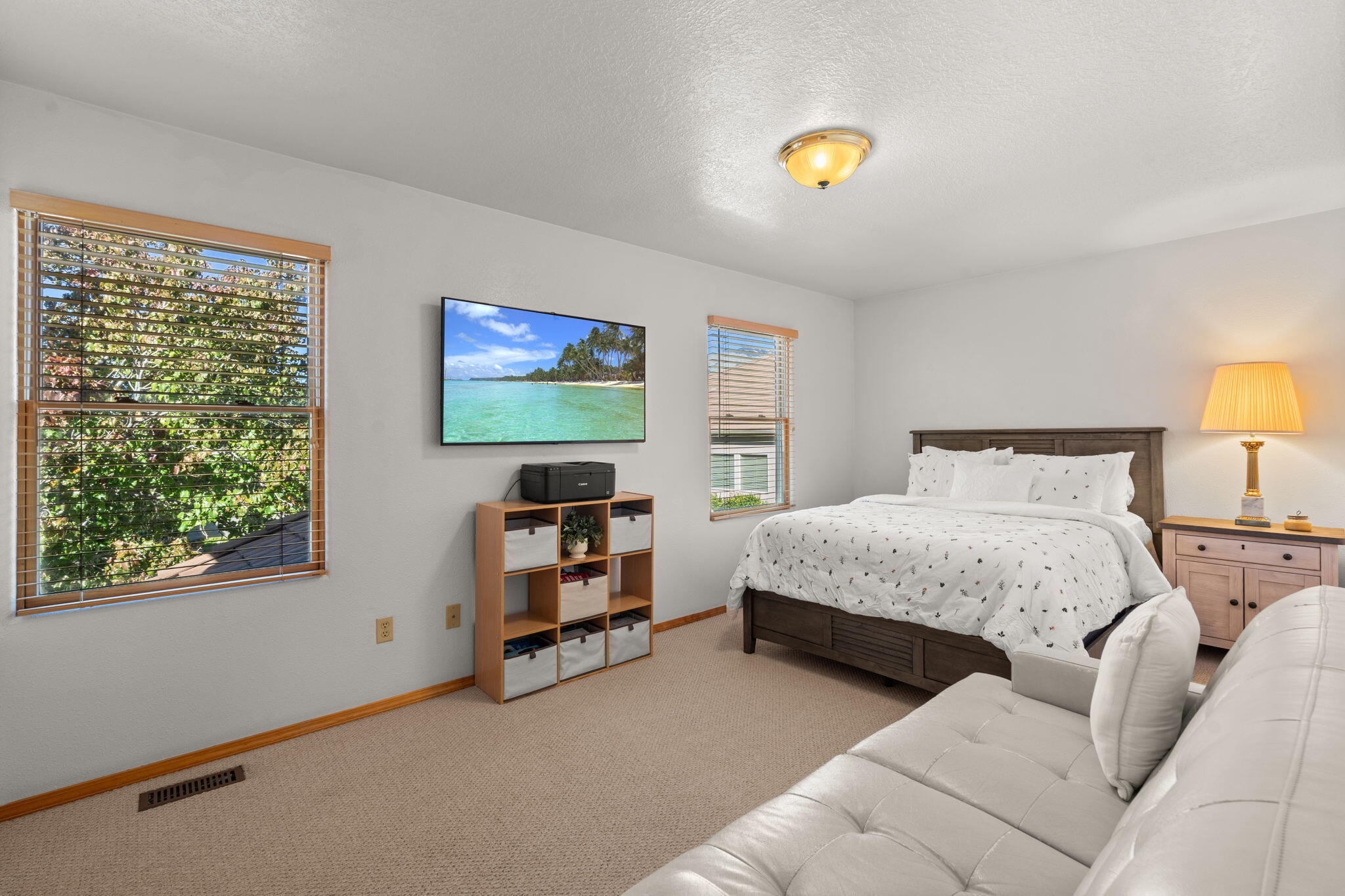 9244 Bluewood Lane NE