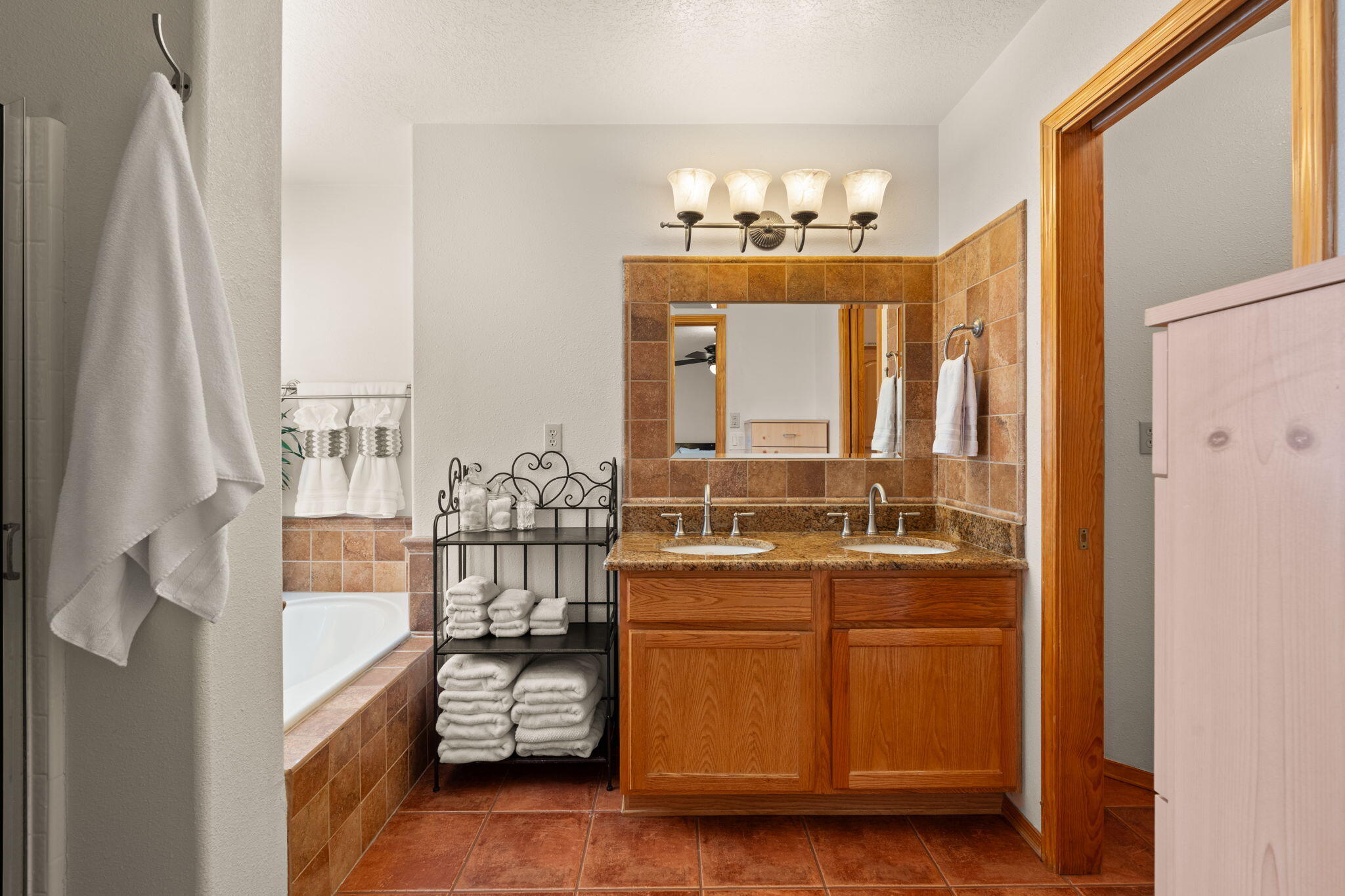 9244 Bluewood Lane NE