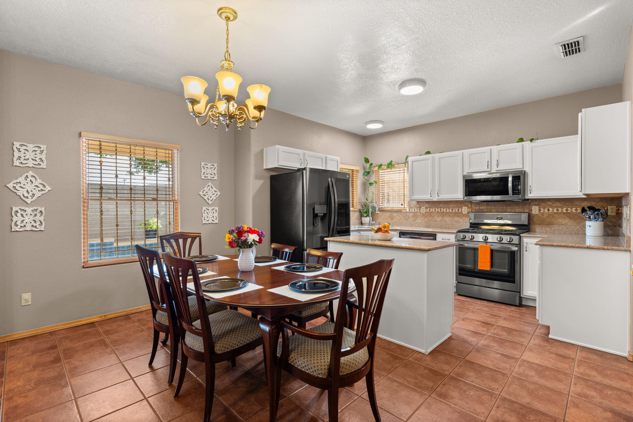 9244 Bluewood Lane NE