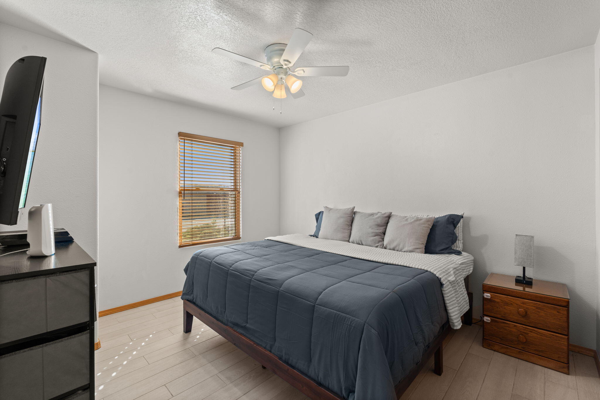 9244 Bluewood Lane NE