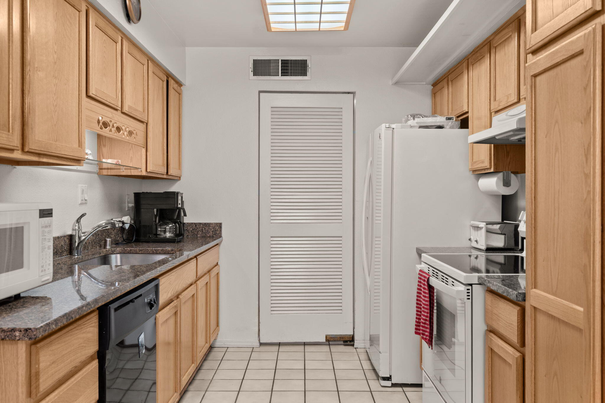 1304 HIAWATHA Drive NE