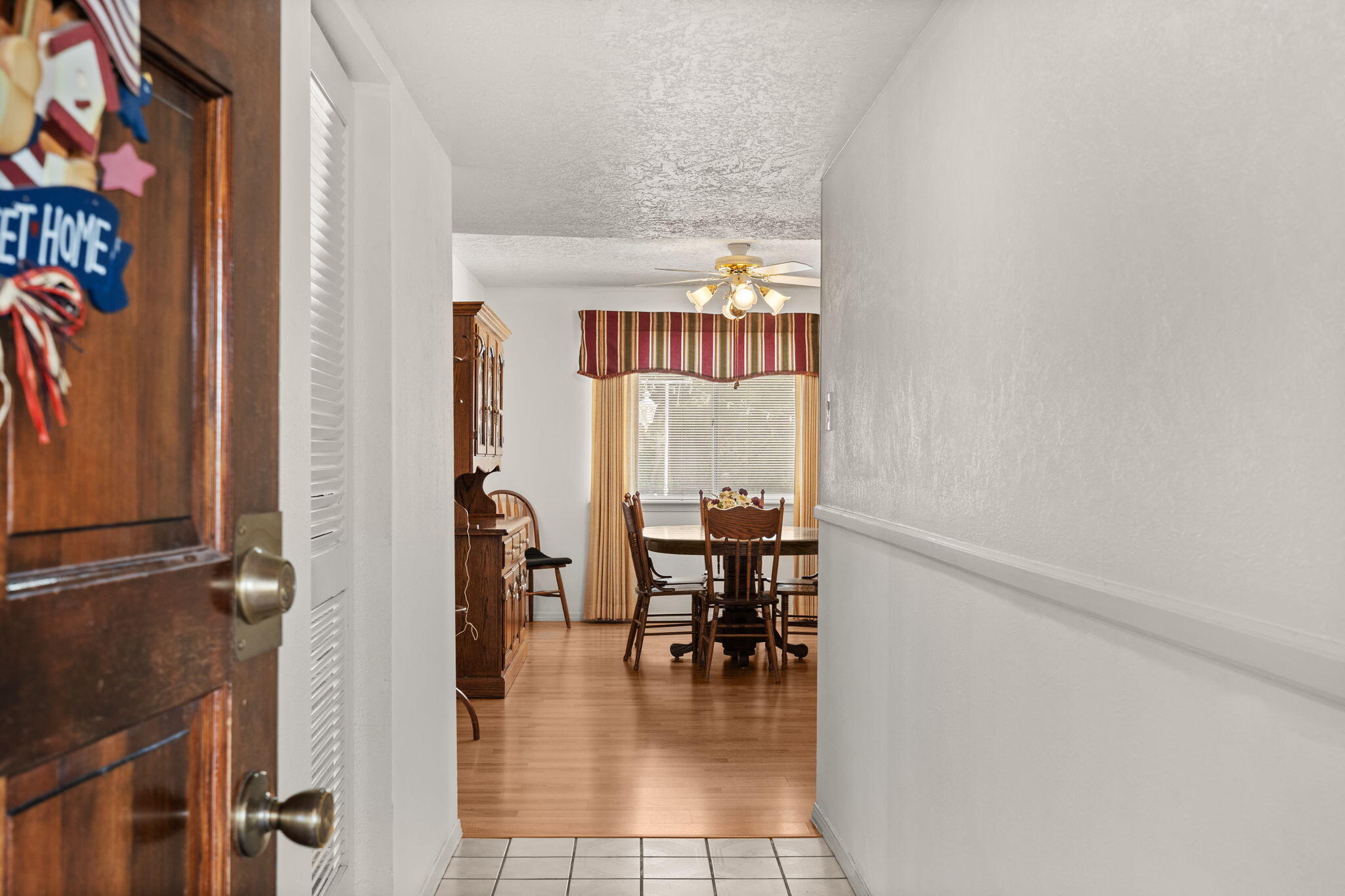 1304 HIAWATHA Drive NE