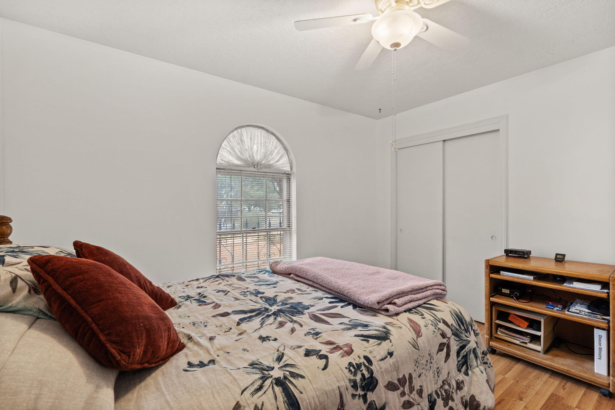 1304 HIAWATHA Drive NE