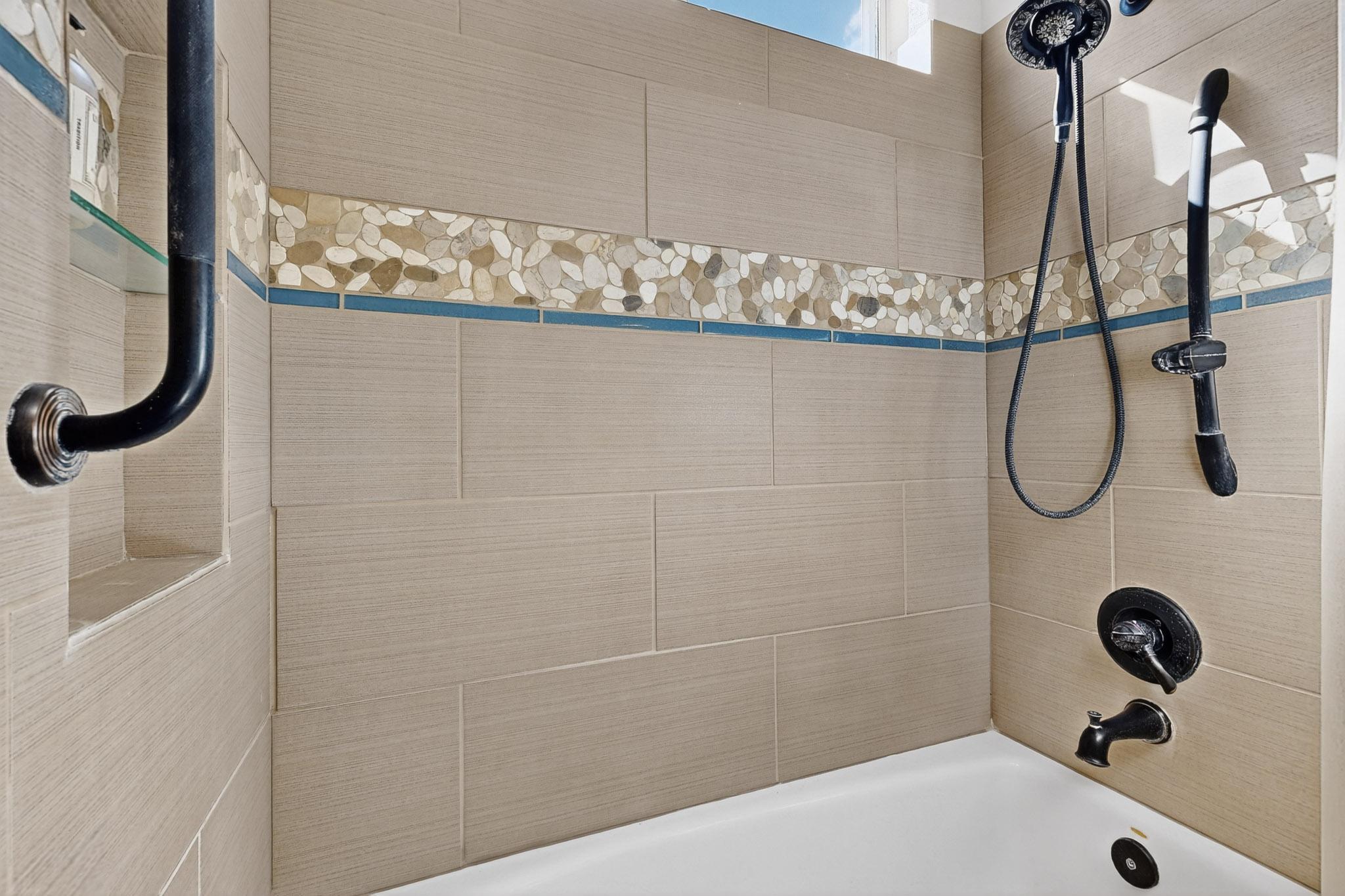 8237 Raintree Drive NE