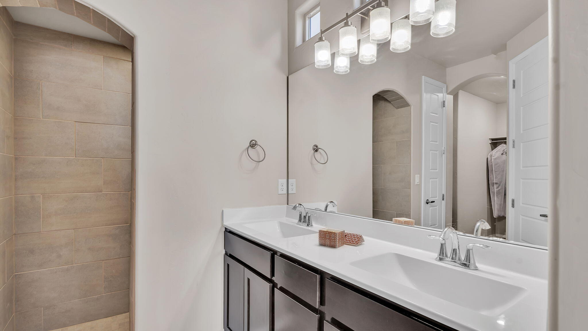 2333 Melon Ridge Loop NE