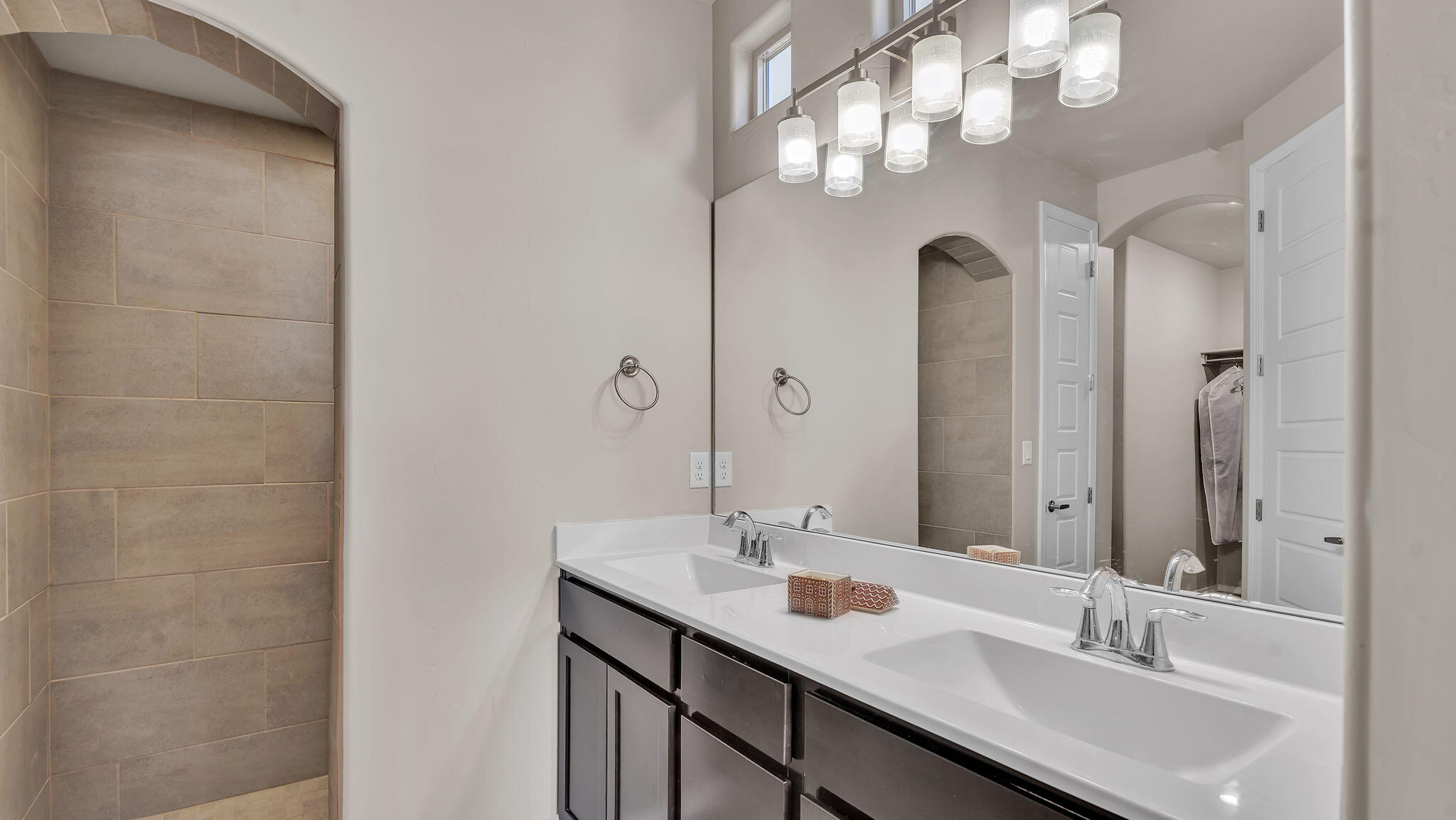 2333 Melon Ridge Loop NE