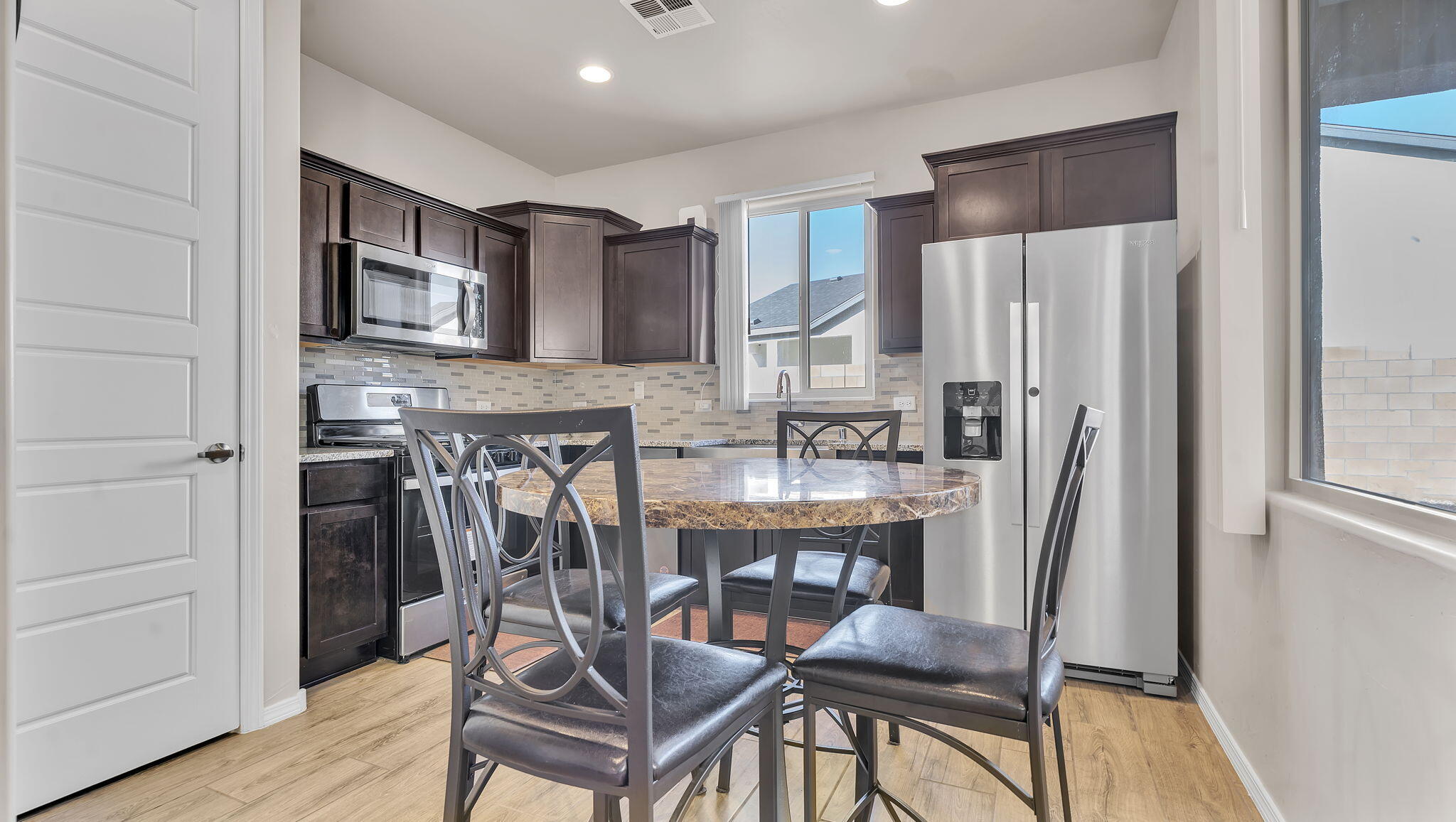 2333 Melon Ridge Loop NE