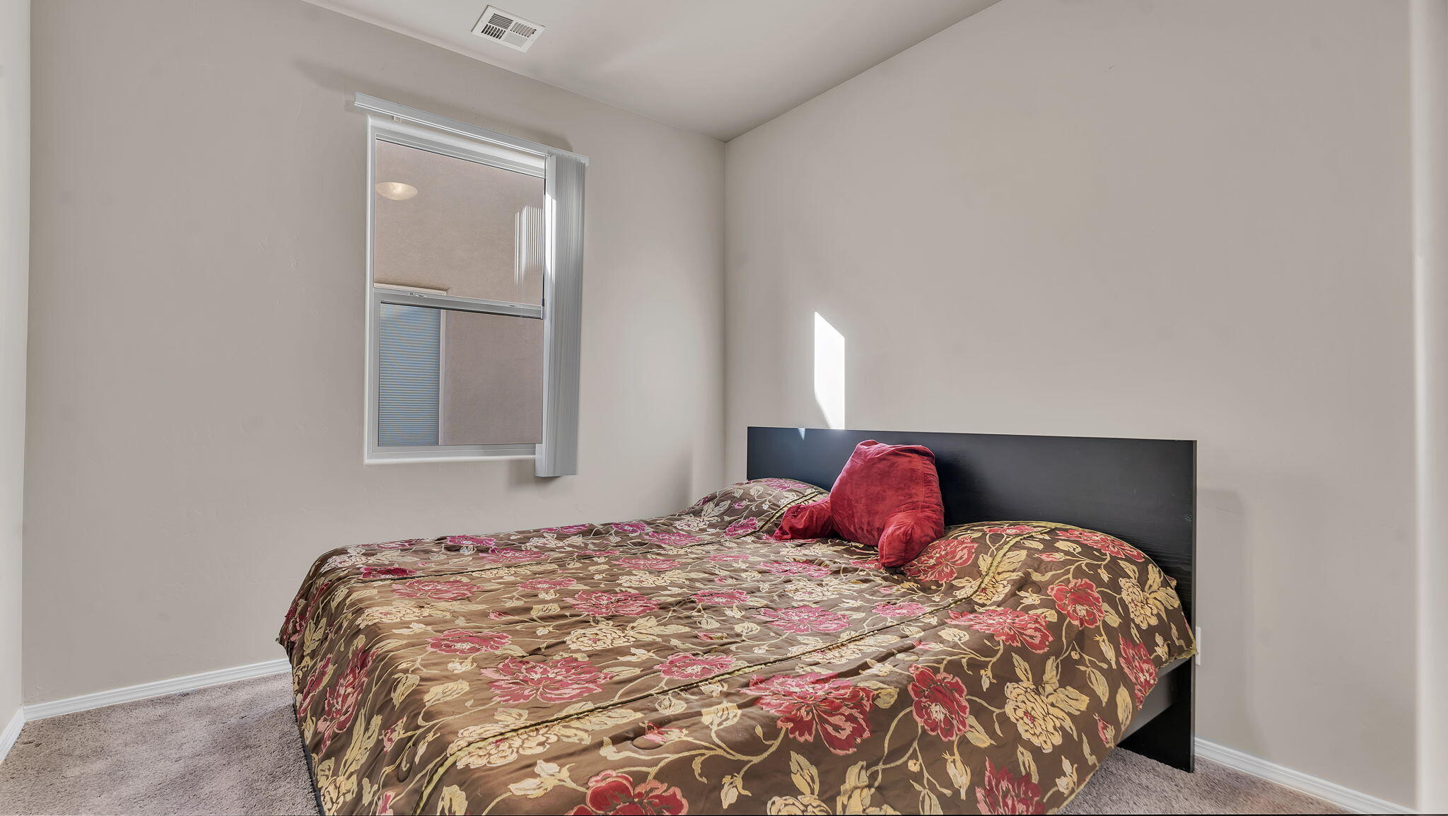 2333 Melon Ridge Loop NE