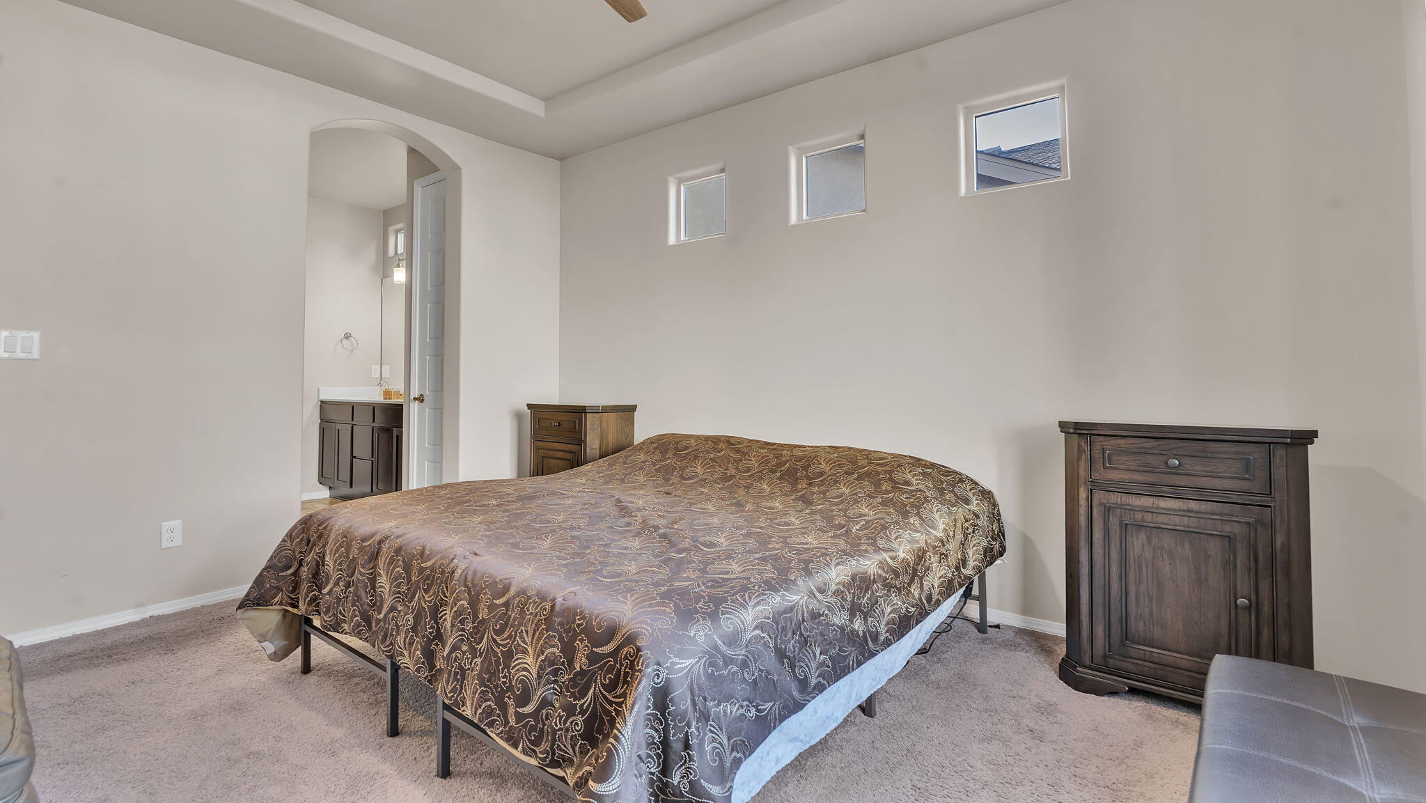 2333 Melon Ridge Loop NE