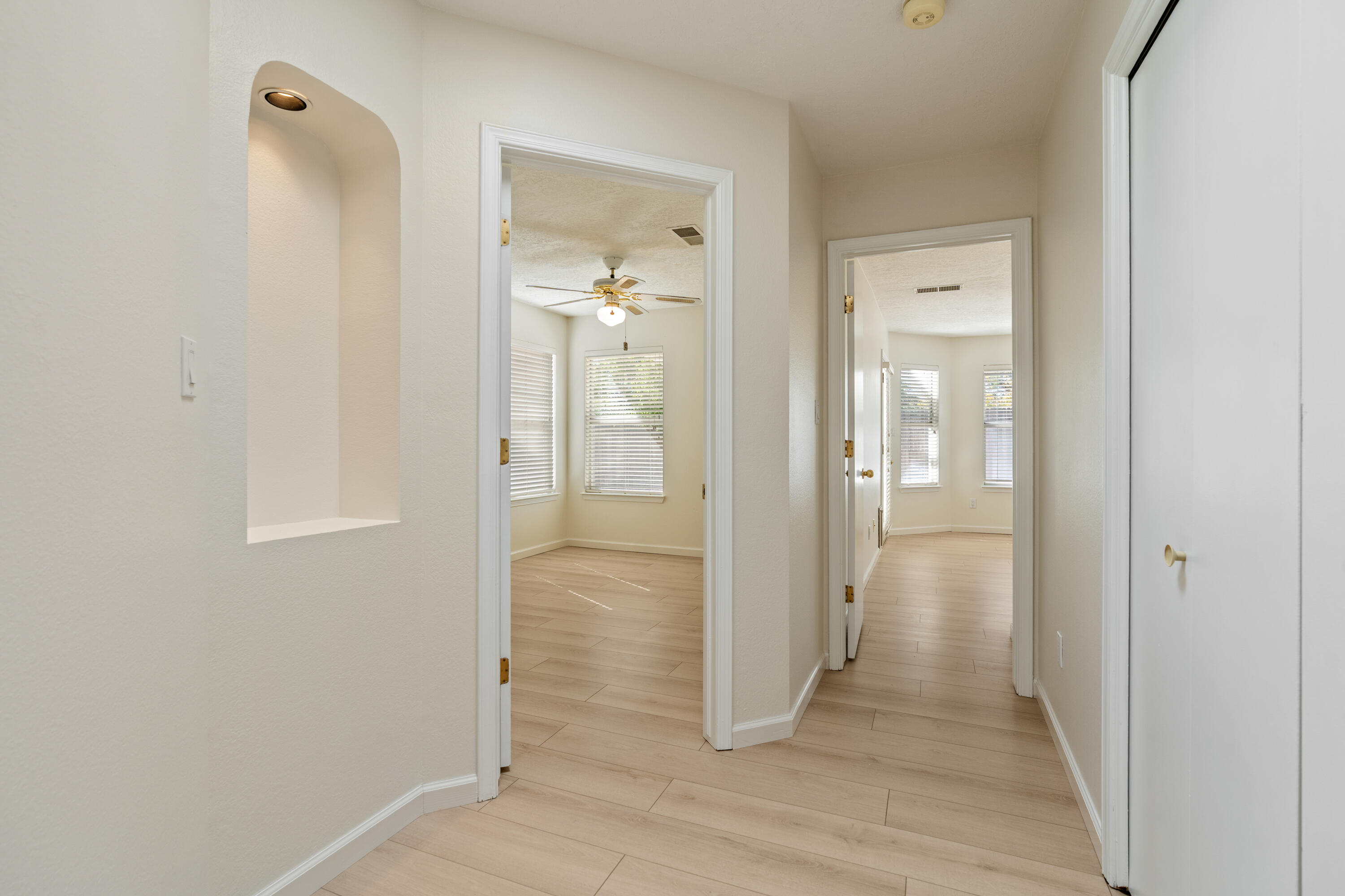 6921 El Cajon Court NW