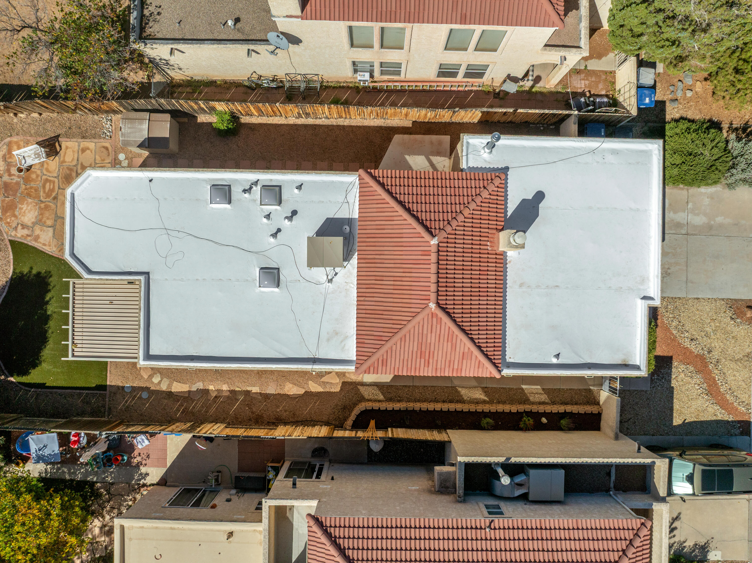 6921 El Cajon Court NW