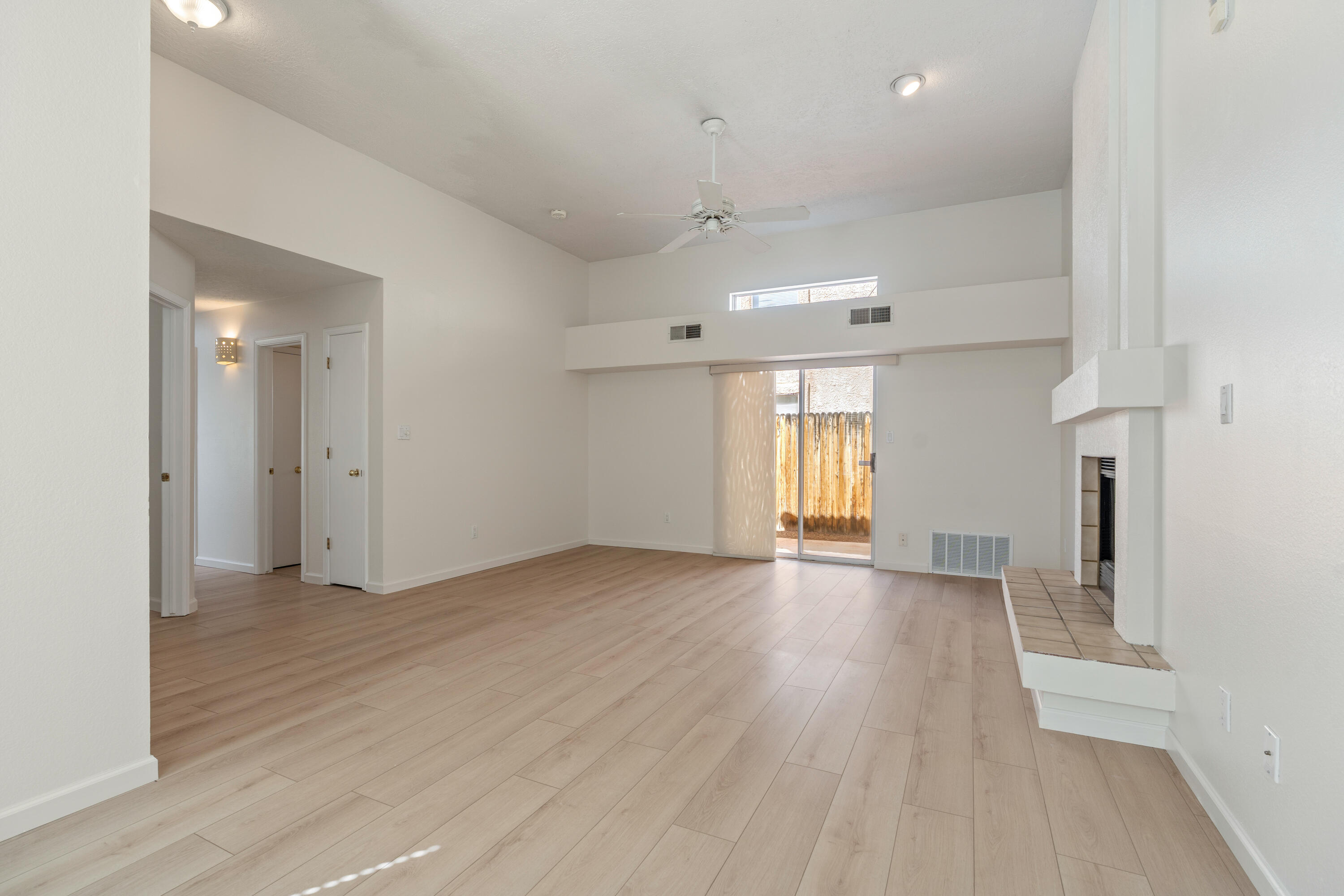 6921 El Cajon Court NW