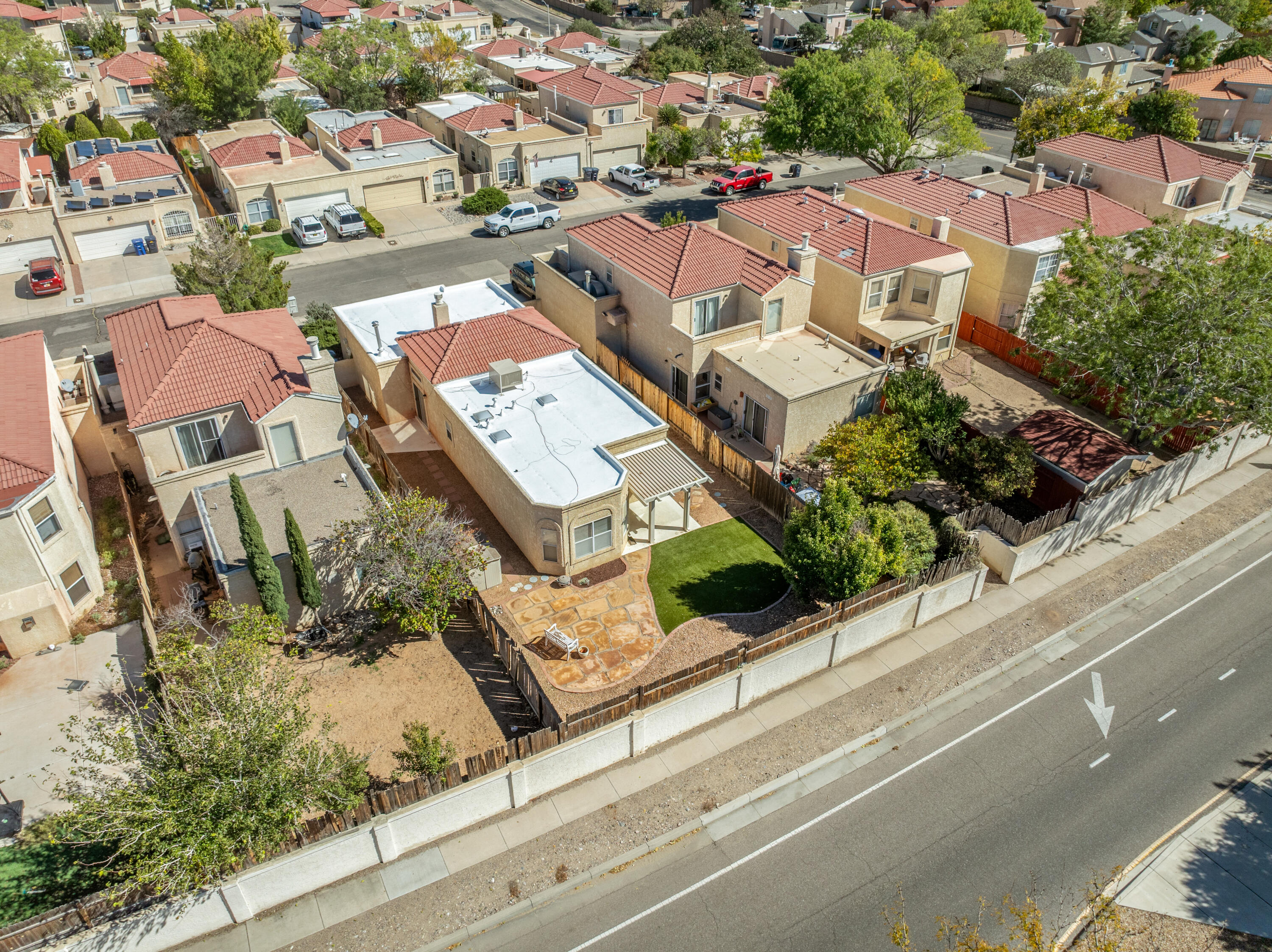 6921 El Cajon Court NW