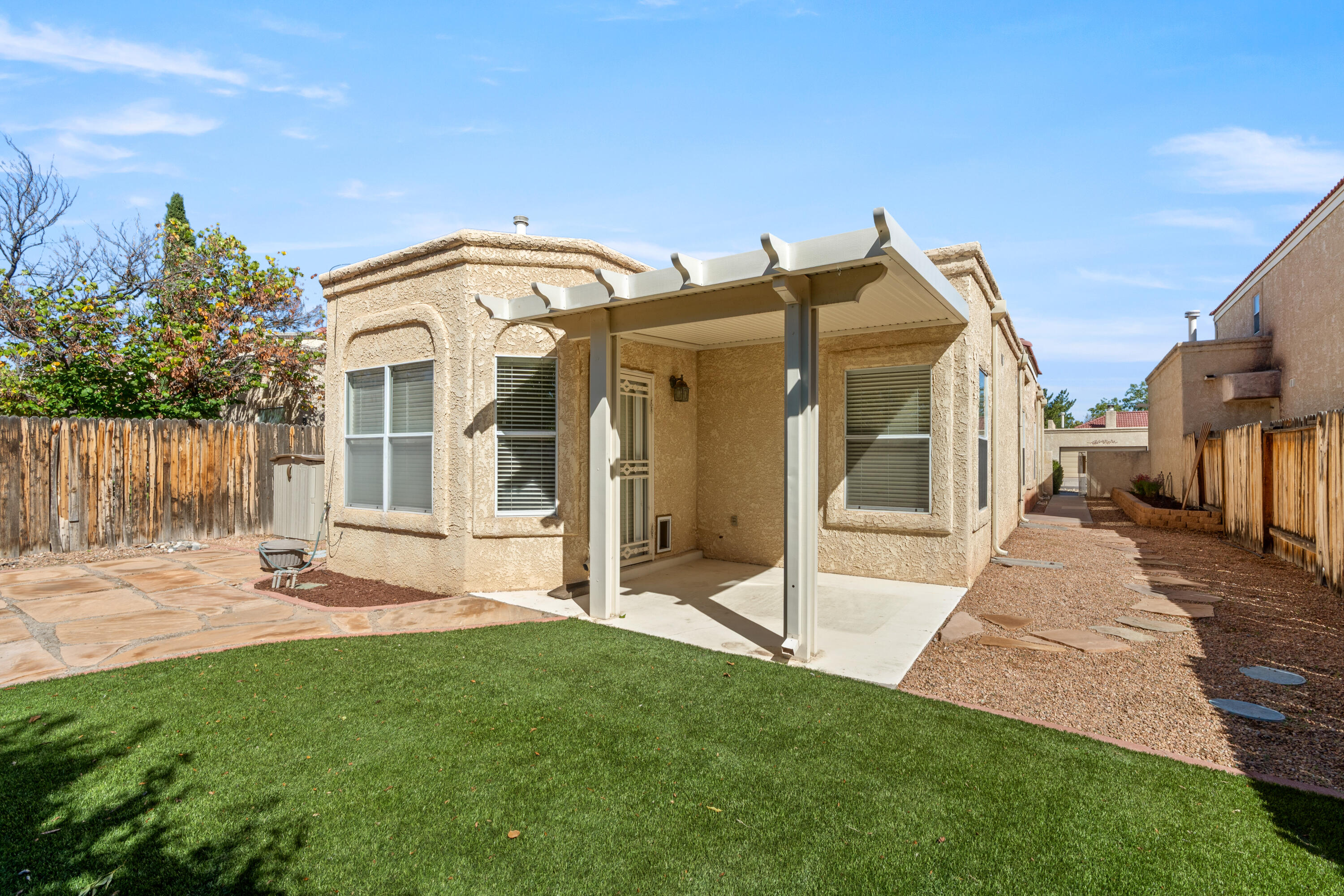 6921 El Cajon Court NW