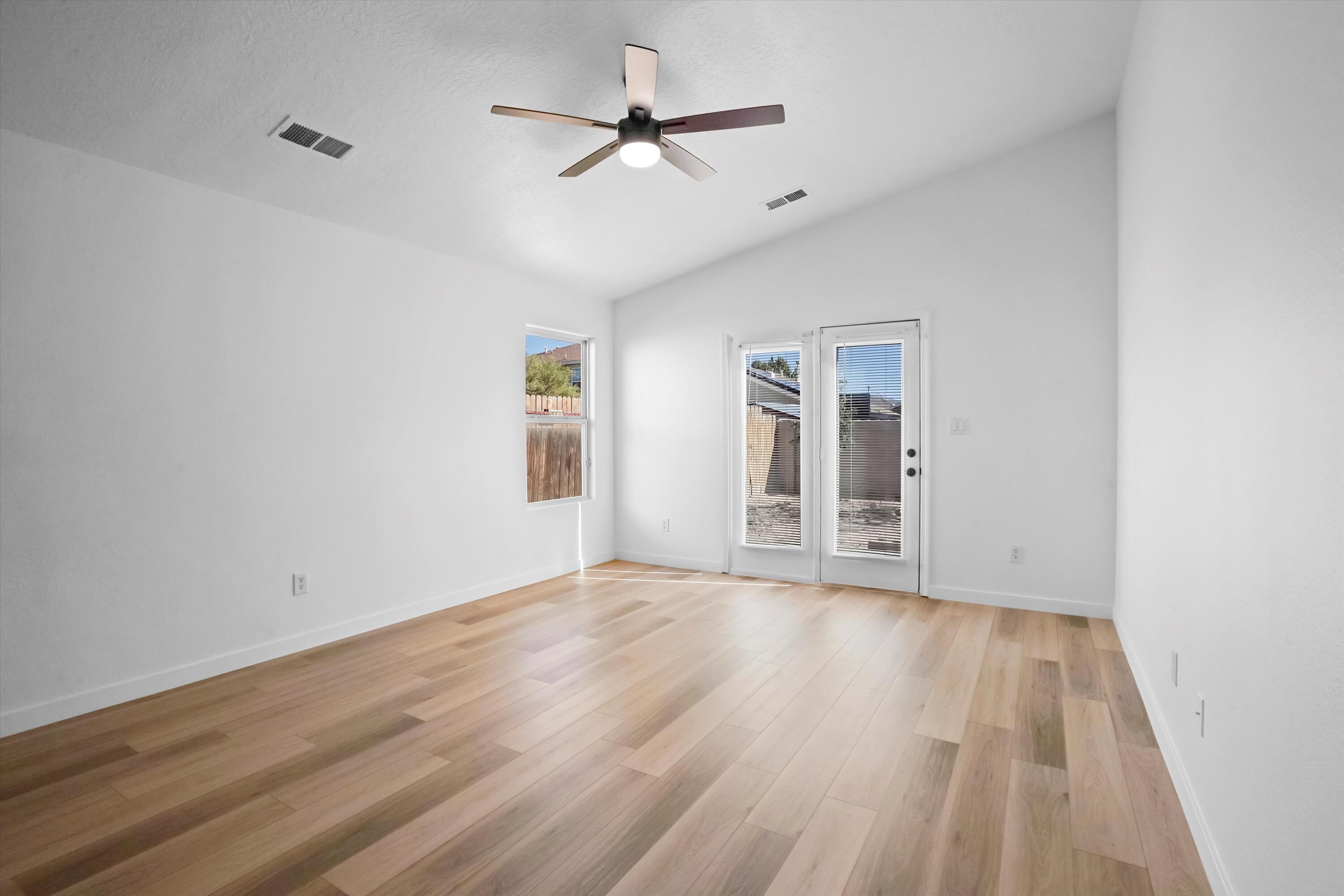 632 Escavada Street SW