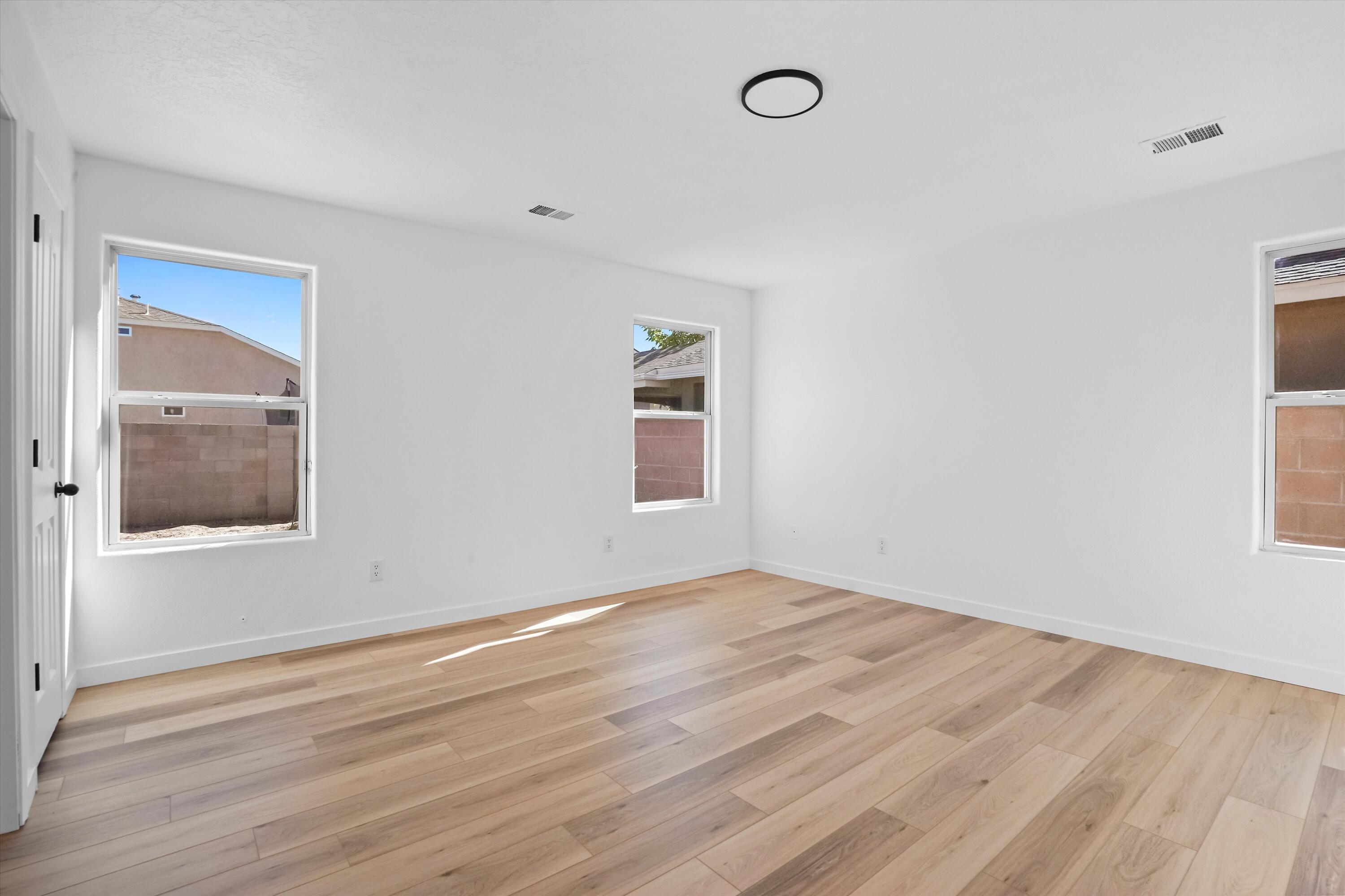 632 Escavada Street SW