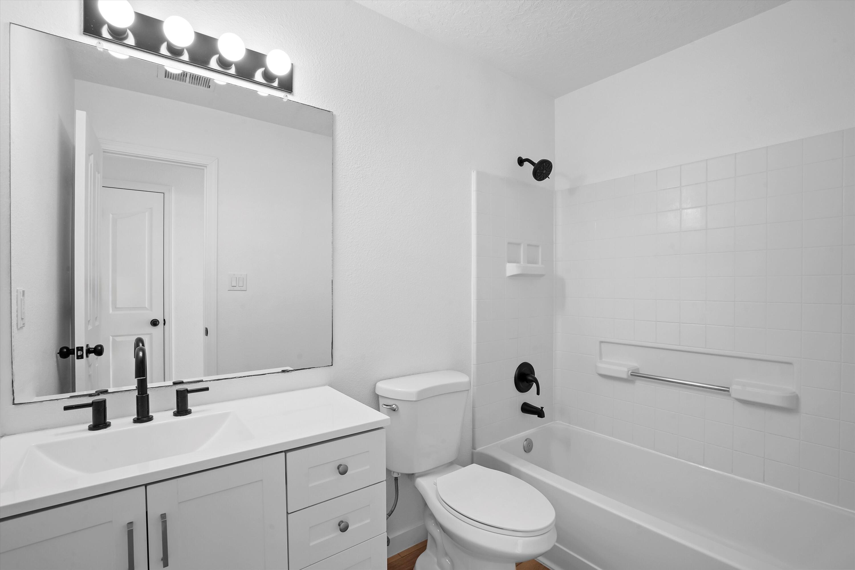 632 Escavada Street SW