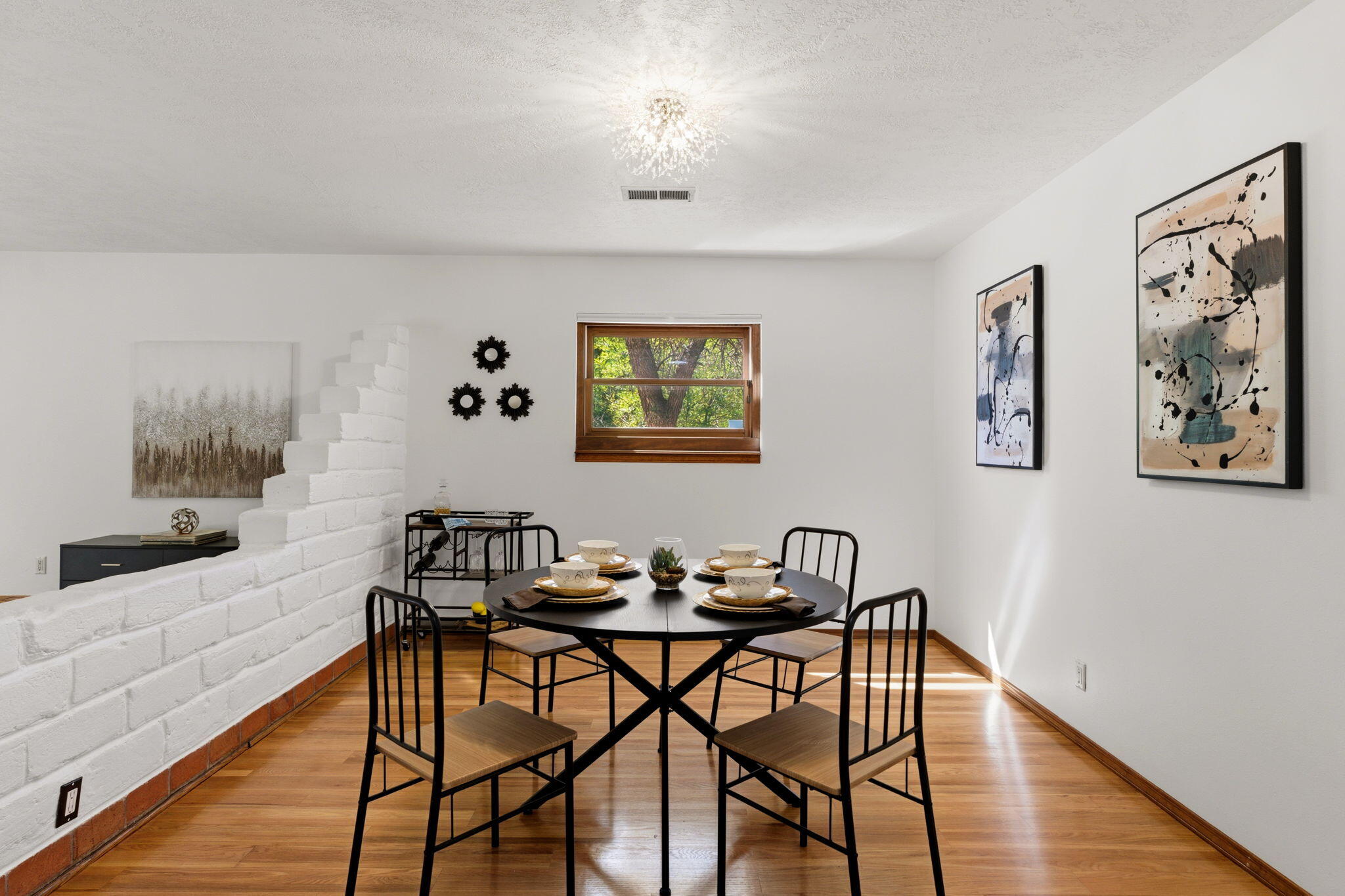 4013 Glen Canyon Court NE