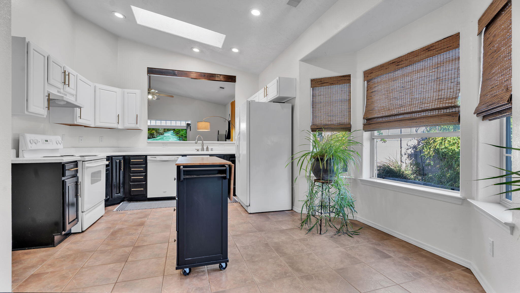 8423 San Tesoro Street NE