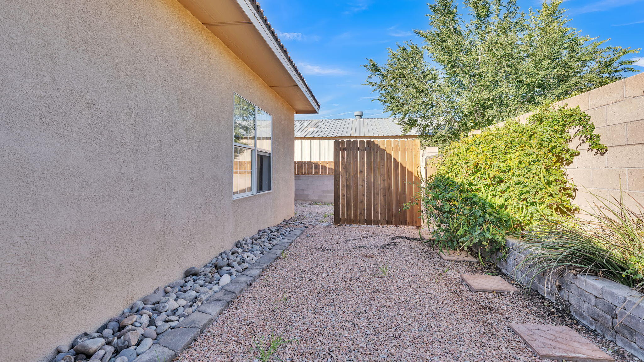 8423 San Tesoro Street NE